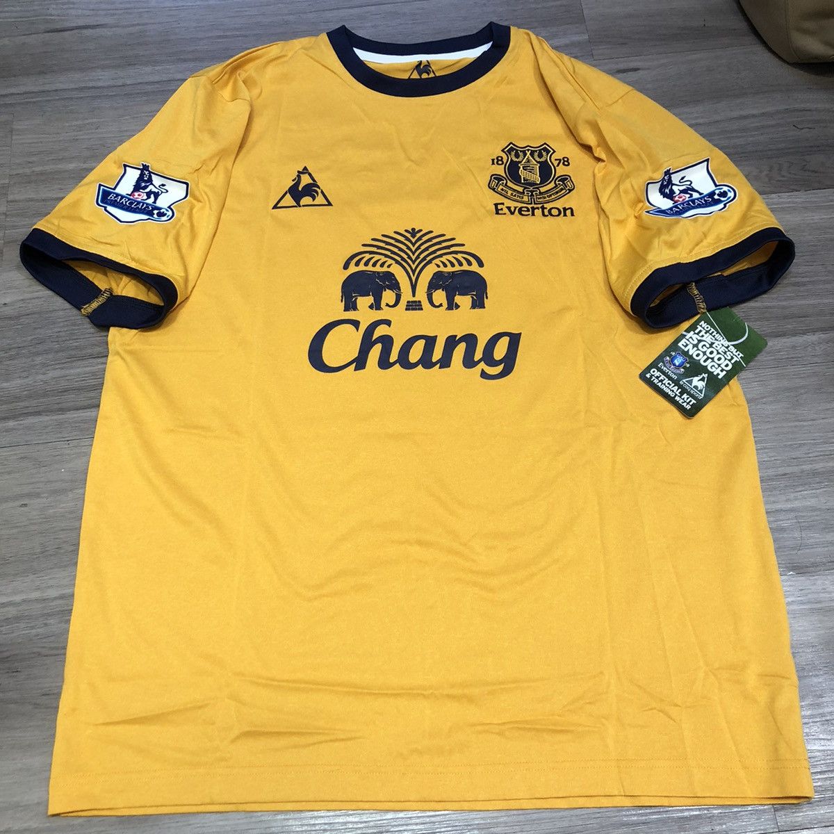 Everton 11/12 away shirt #17 Cahill (Bnwt)