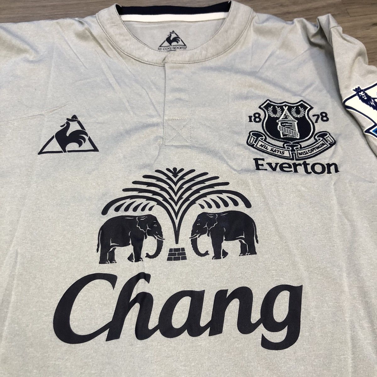 Everton 11/12 third away shirt #17 Cahill (Bnwt)