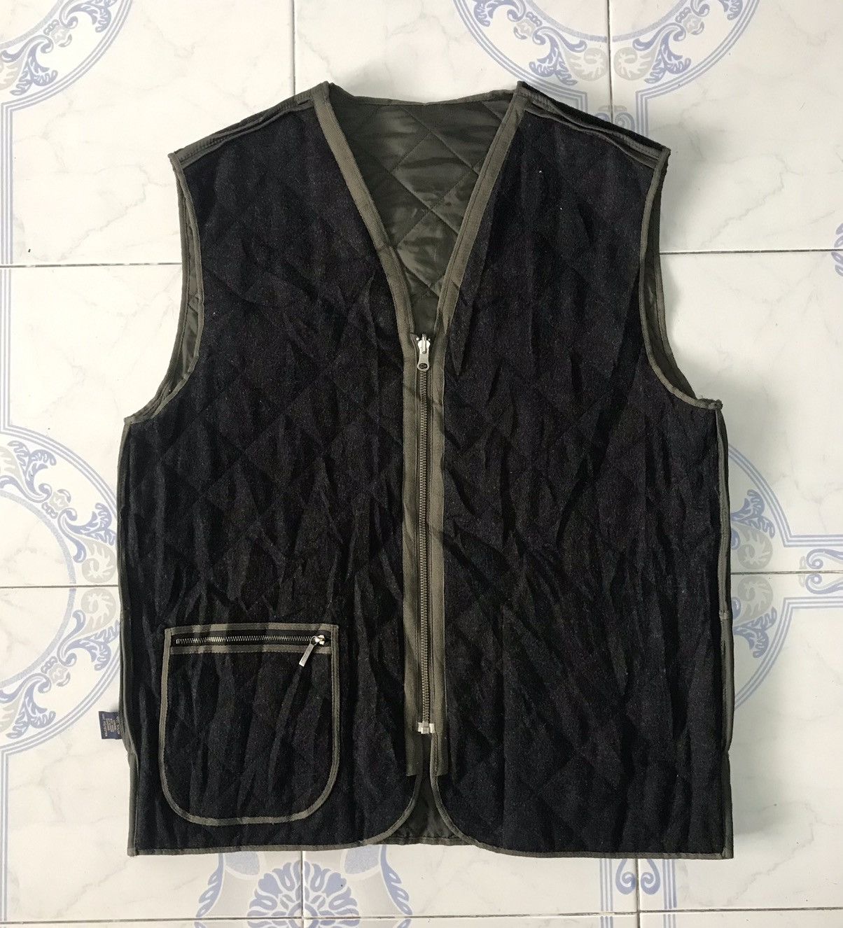 Brooks Brothers Brooks Brothers Quilted Vest Reversible Like Size US S / EU 44-46 / 1 - 3 Thumbnail