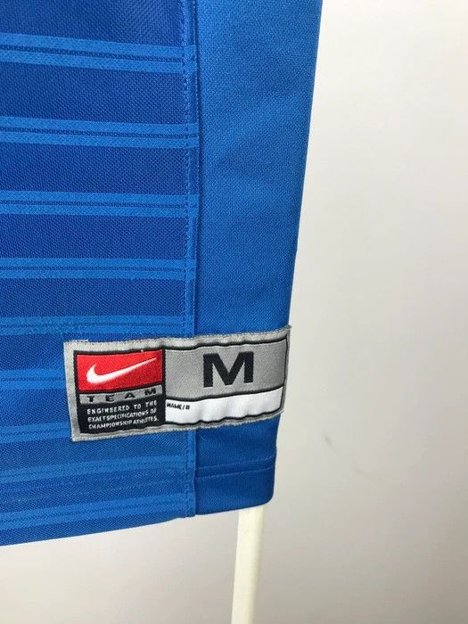 Nike Vintage Nike soccer jersey Nike team size Medium Size US M / EU 48-50 / 2 - 3 Thumbnail