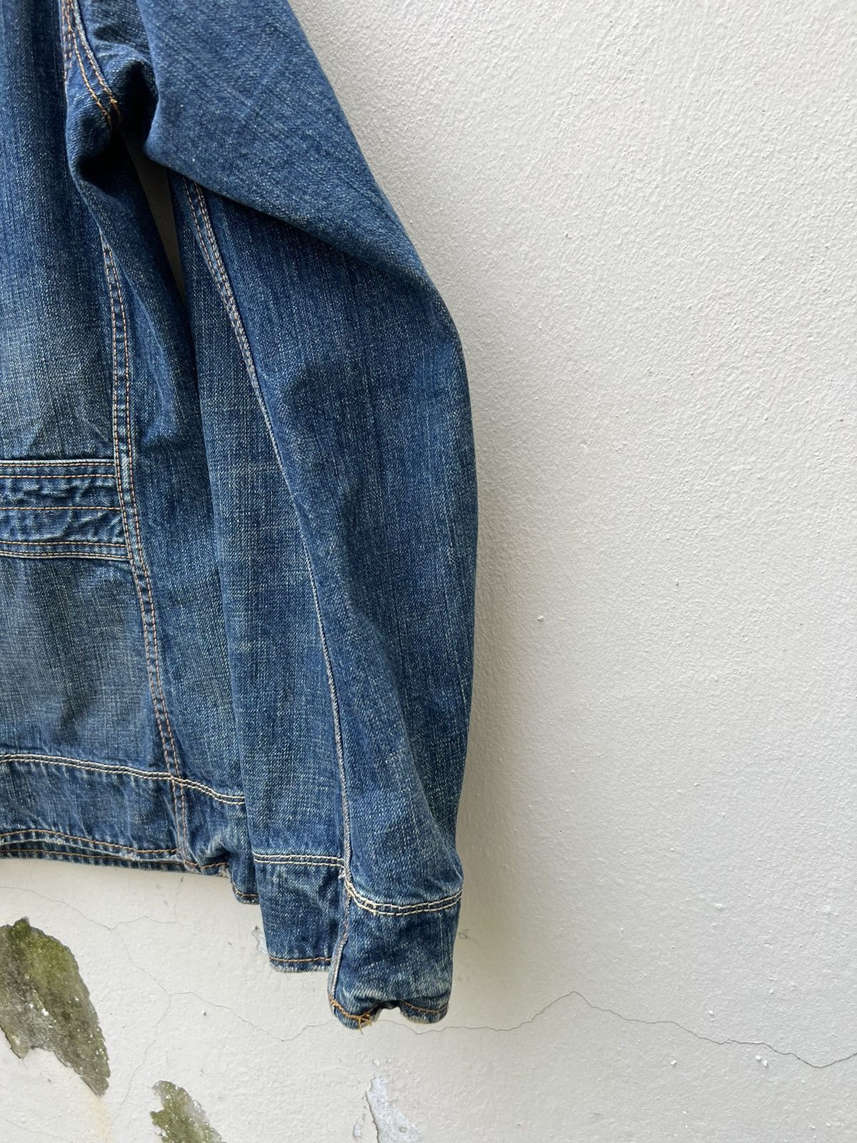Levi's Vintage 2005 Levi’s Fade Blue Denim Work Jacket Size US M / EU 48-50 / 2 - 19 Thumbnail