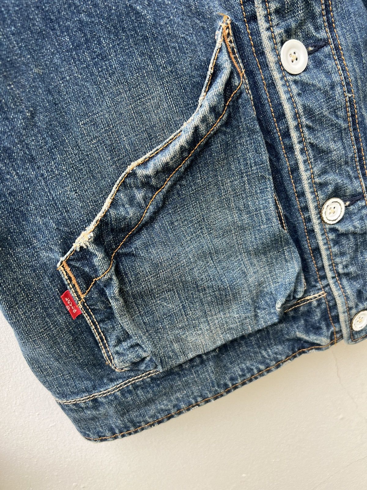 Levi's Vintage 2005 Levi’s Fade Blue Denim Work Jacket Size US M / EU 48-50 / 2 - 9 Thumbnail
