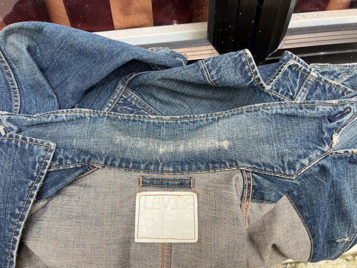 Levi's Vintage 2005 Levi’s Fade Blue Denim Work Jacket Size US M / EU 48-50 / 2 - 21 Thumbnail