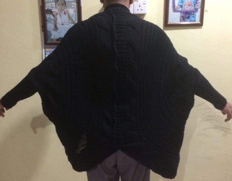 Japanese Brand Juriano Jurrie Wool Blend Cable Knit Bat Wing Wrap Cardigan Size US XL / EU 56 / 4 - 11 Thumbnail