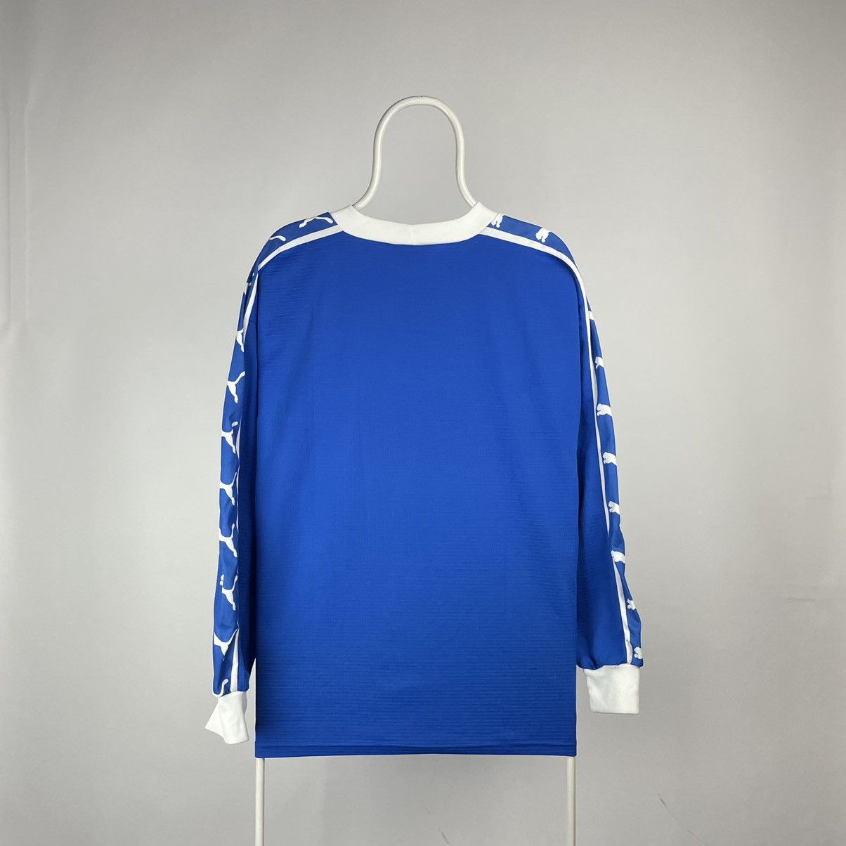 Puma Puma jersey football vintage monogram sleeves size XLarge Size US XL / EU 56 / 4 - 2 Thumbnail