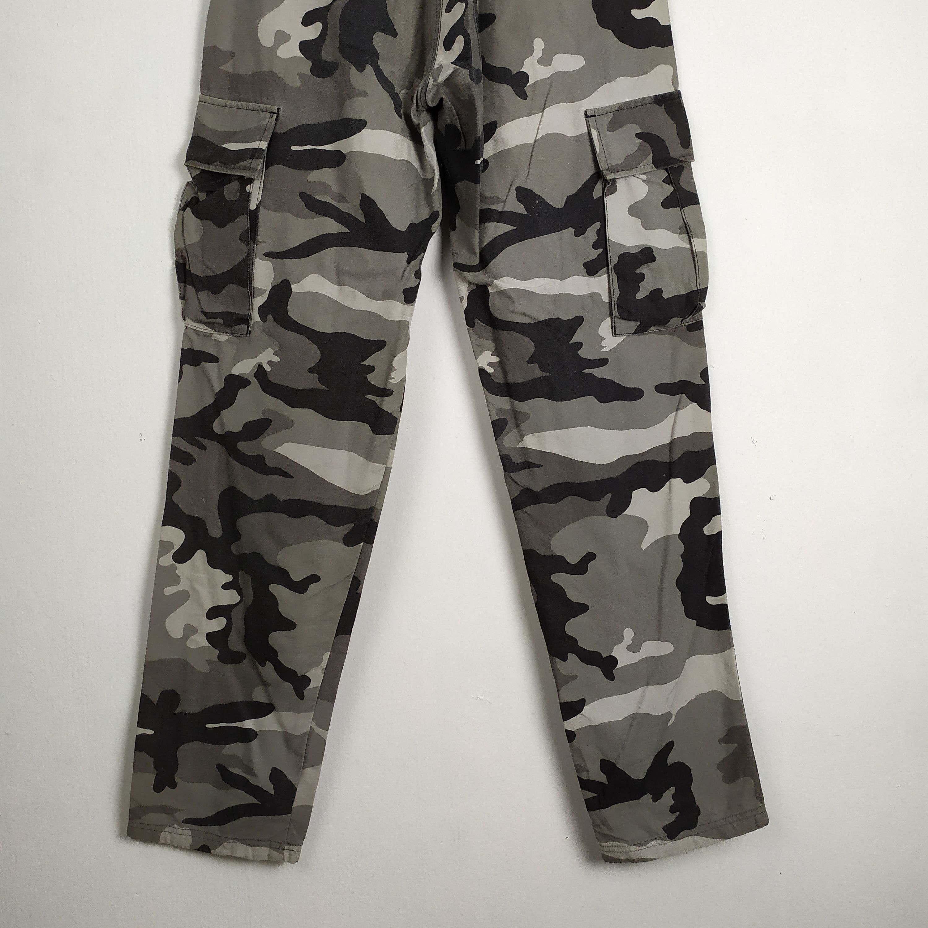 Vintage DOG HOUSE CAMO CARGO PANTS Size US 26 / EU 42 - 7 Thumbnail