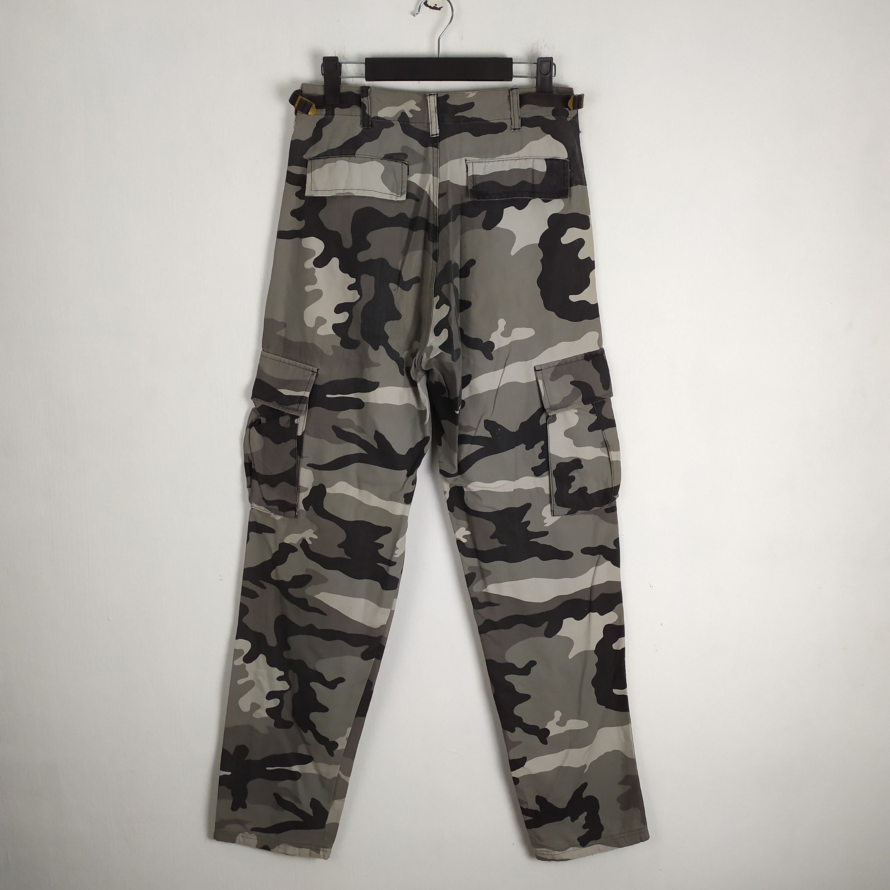 Vintage DOG HOUSE CAMO CARGO PANTS Size US 26 / EU 42 - 5 Thumbnail