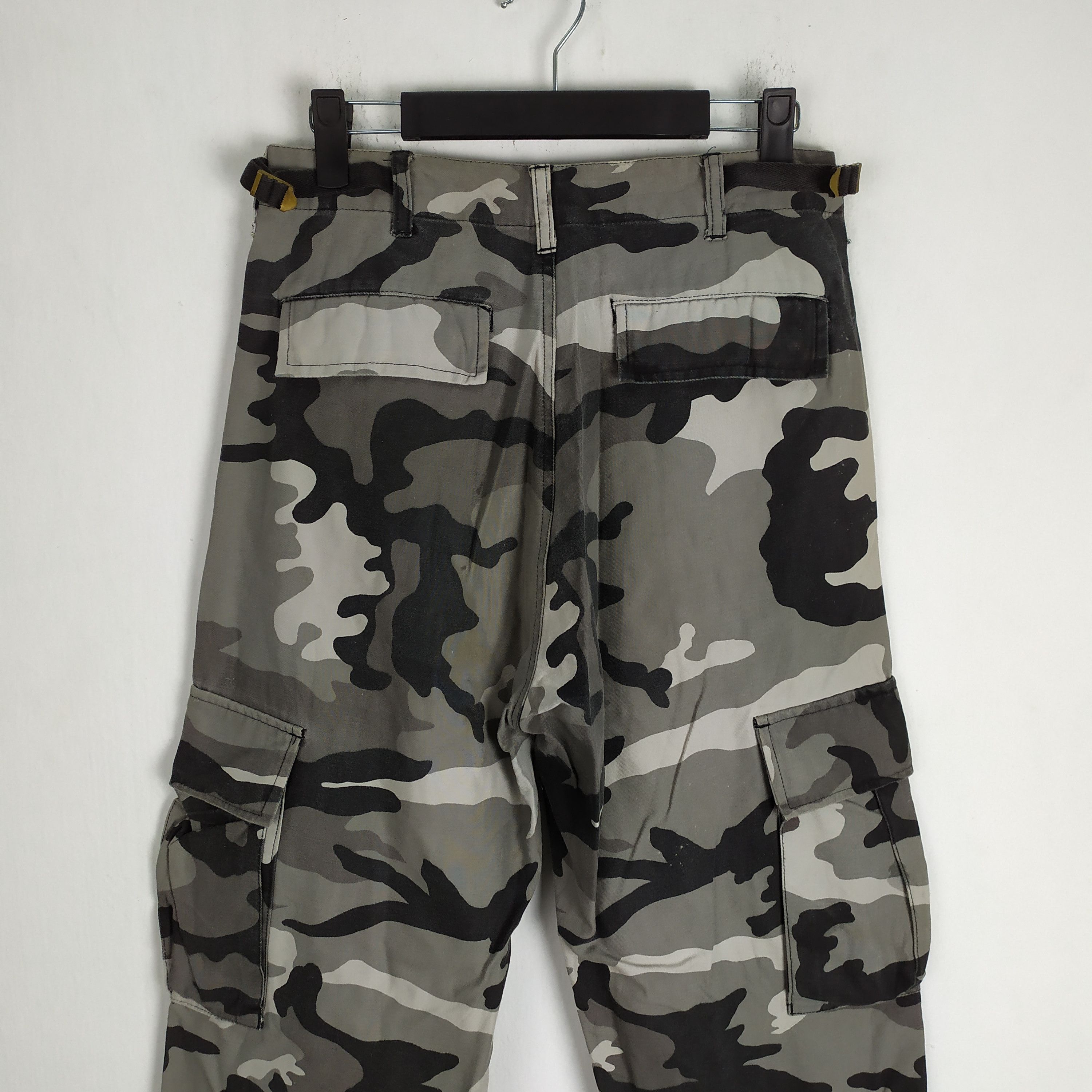 Vintage DOG HOUSE CAMO CARGO PANTS Size US 26 / EU 42 - 6 Thumbnail