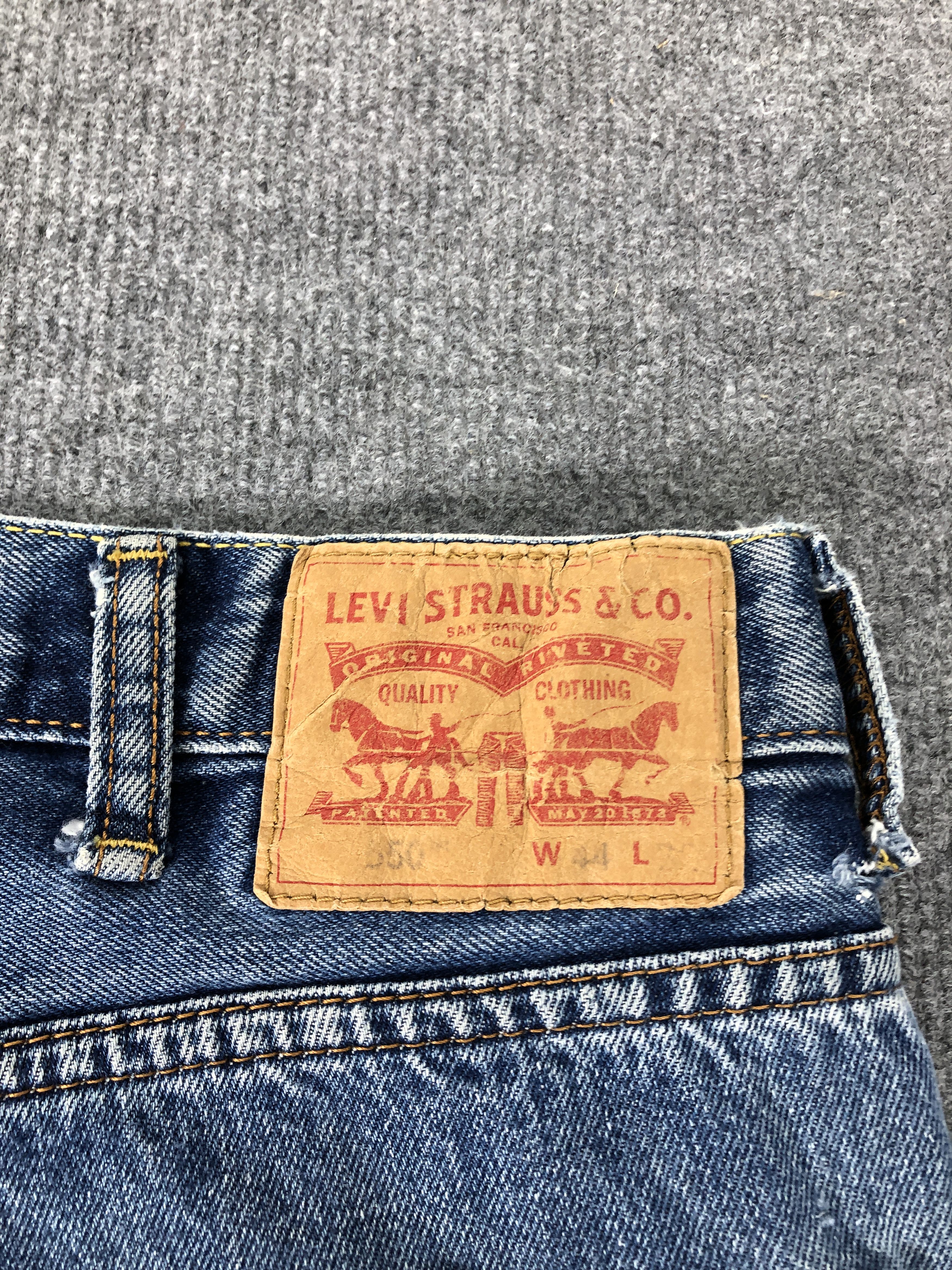 Levi's Vintage Y2k Levi's 550 Faded Blue Denim Jean Size US 44 / EU 60 - 4 Thumbnail