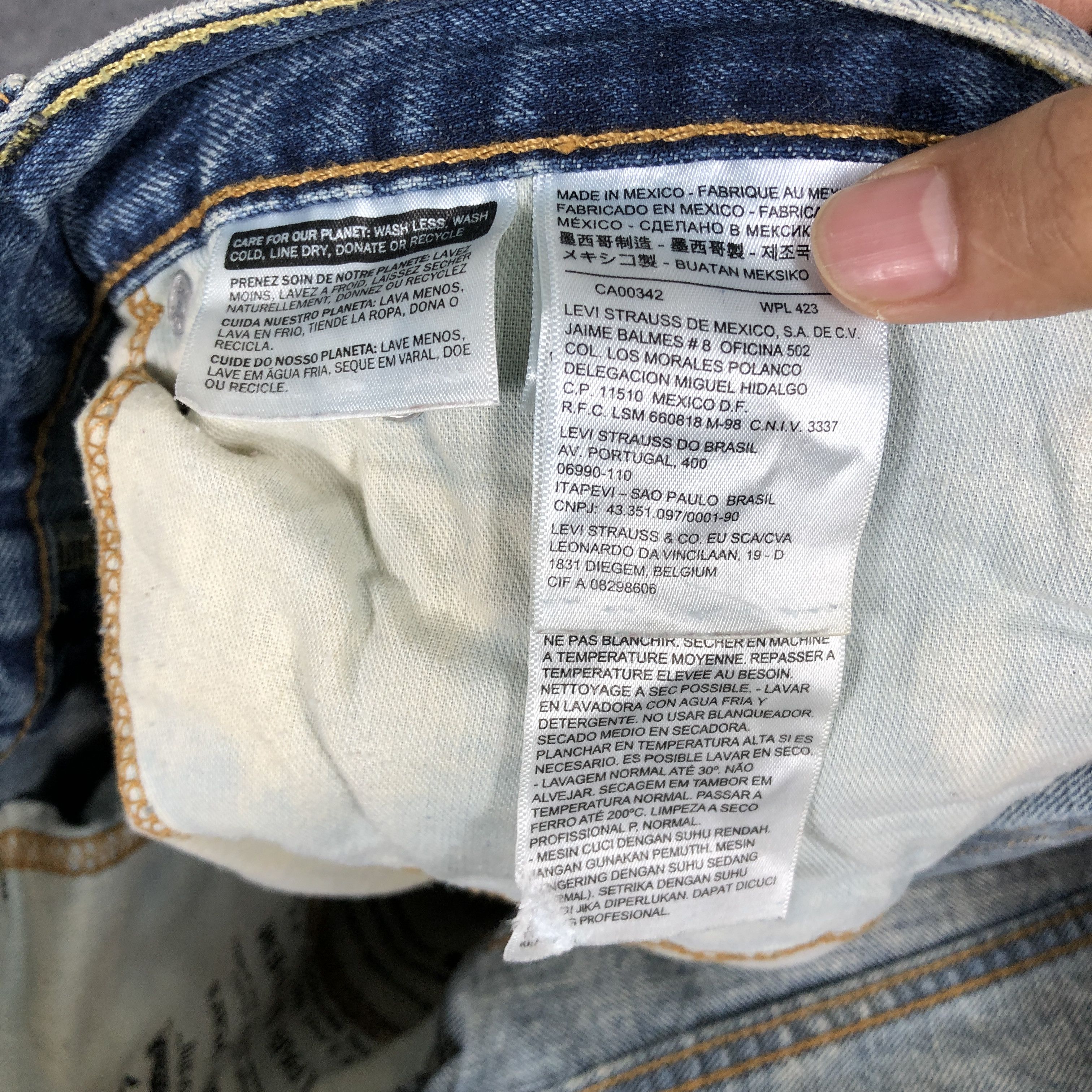 Levi's Vintage Y2k Levi's 522 Distress Faded Blue Denim Jean Size US 38 / EU 54 - 19 Thumbnail
