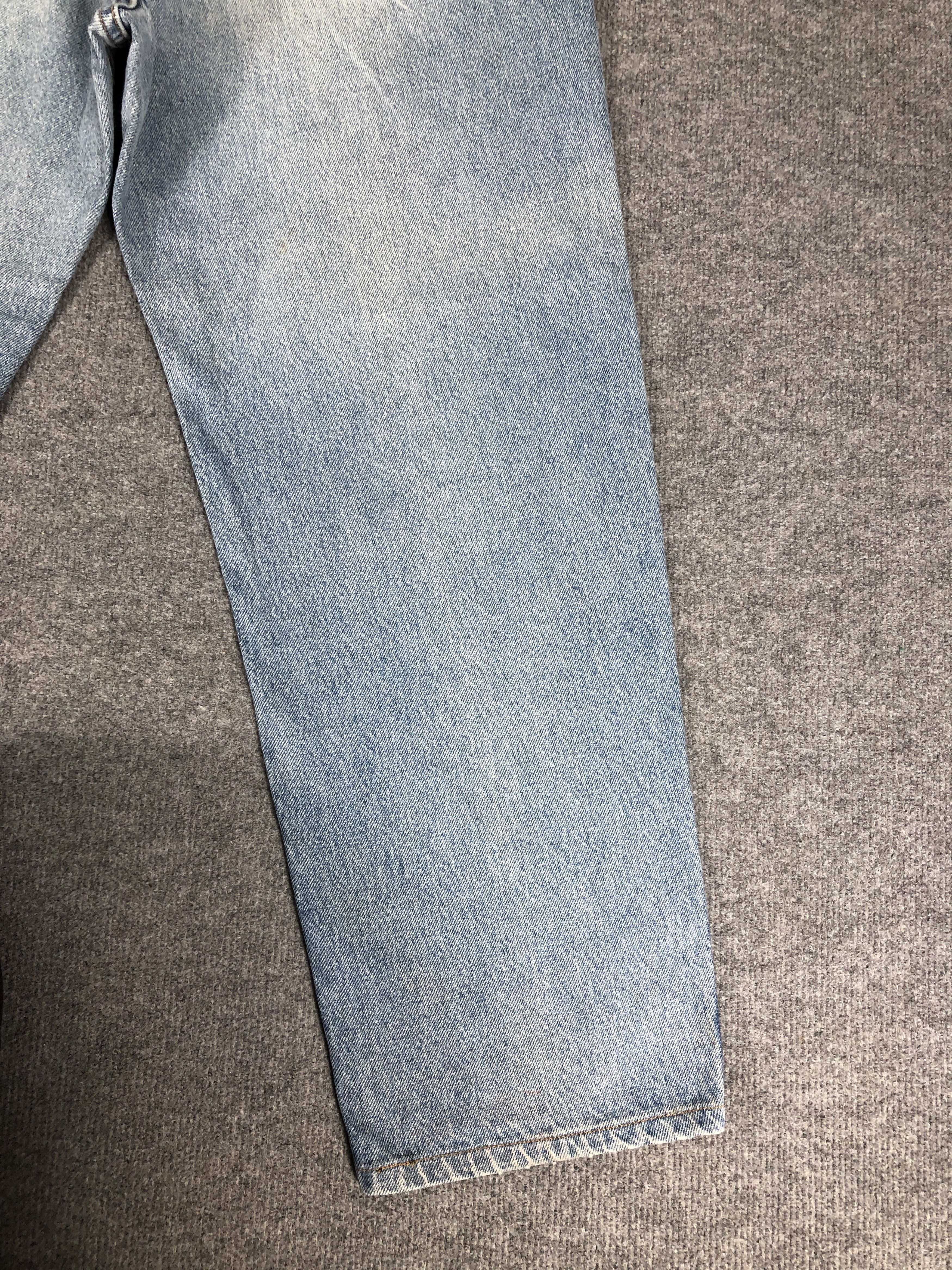Levi's Vintage Levi's 559 Relaxed Straight Leg Faded Blue Jean Size US 38 / EU 54 - 16 Thumbnail