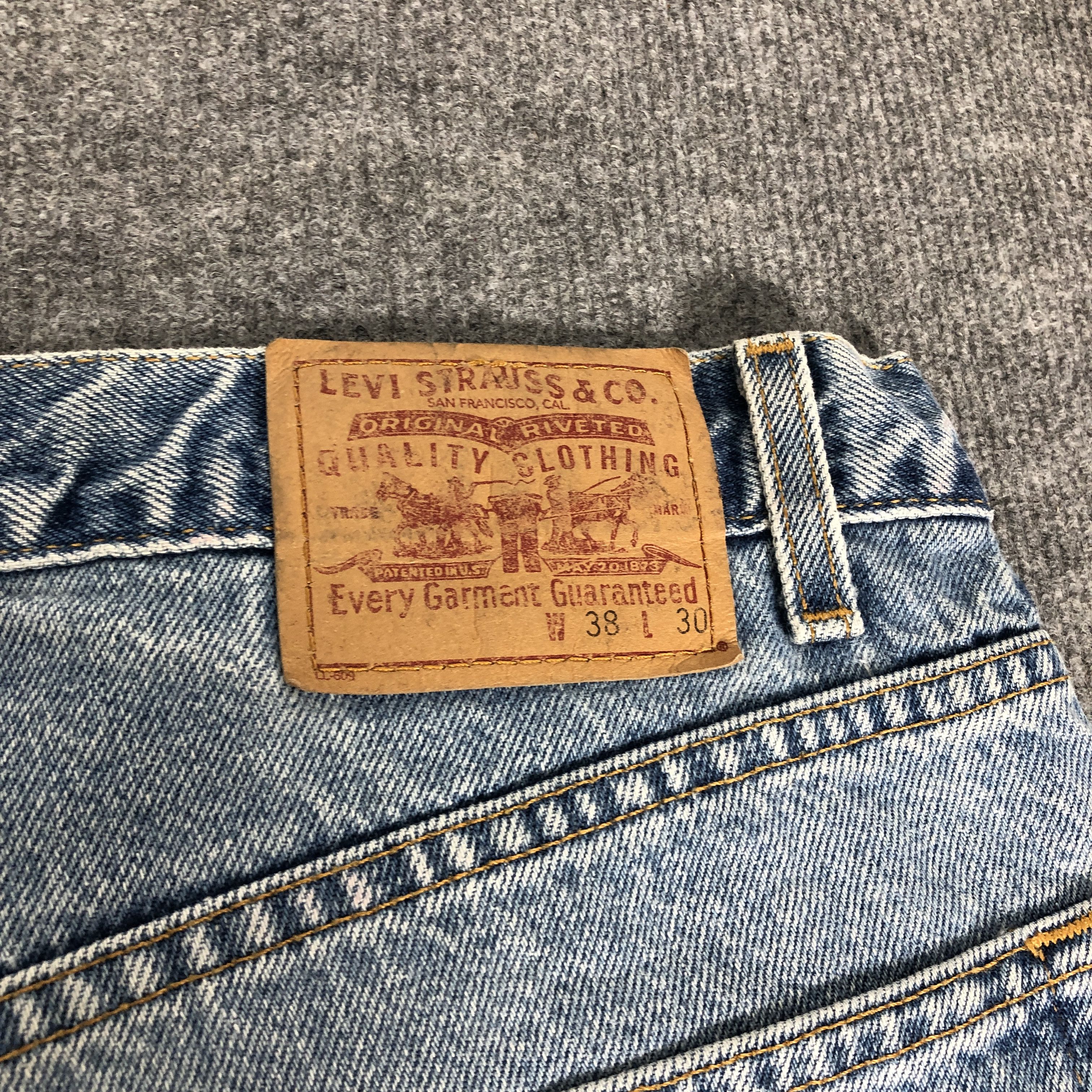 Levi's Vintage Levi's 559 Relaxed Straight Leg Faded Blue Jean Size US 38 / EU 54 - 5 Thumbnail