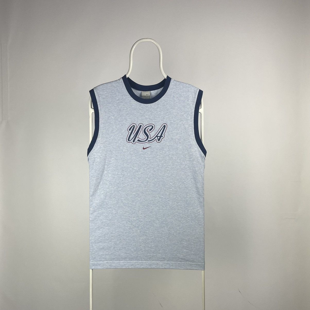 Nike Nike tank top vintage USA swoosh sportswear size Large Size US L / EU 52-54 / 3 - 1 Thumbnail