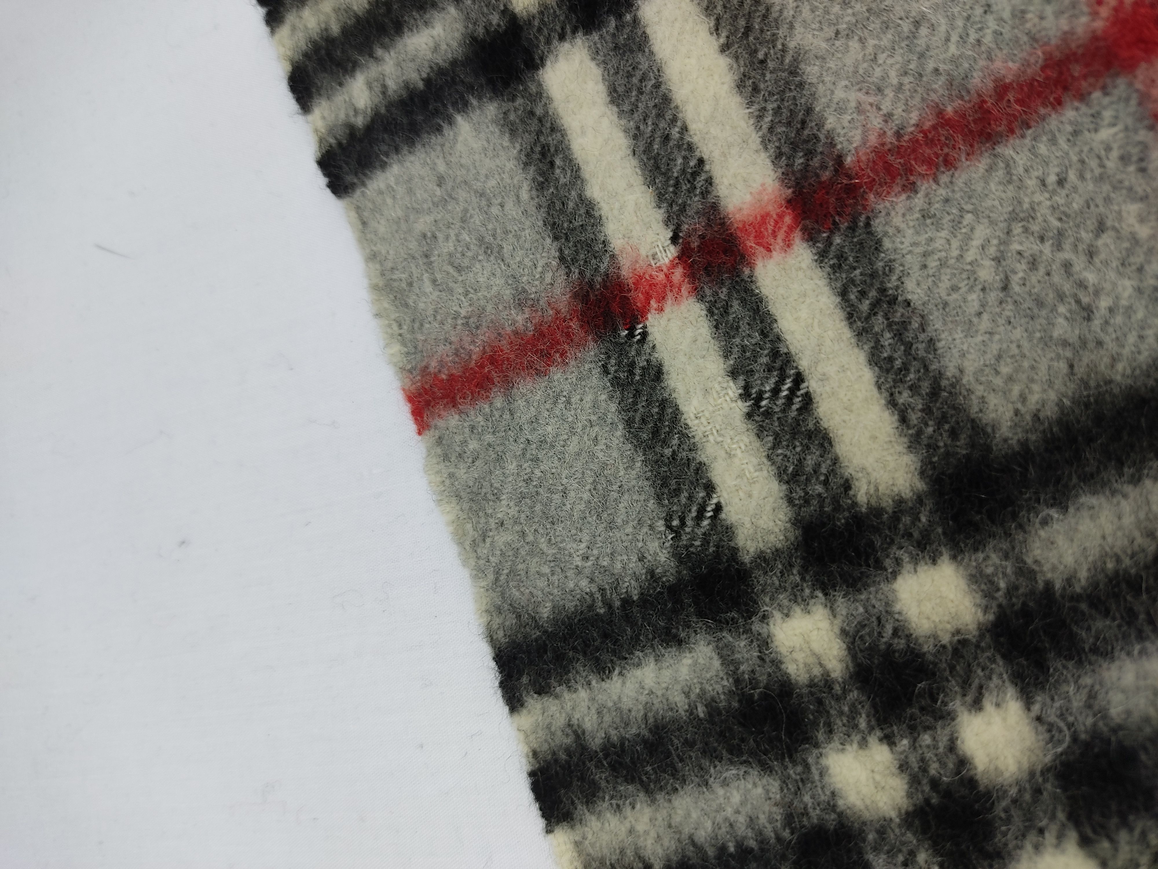 Burberry Burberry Scarf/Muffler/Cashmere Size ONE SIZE - 10 Thumbnail