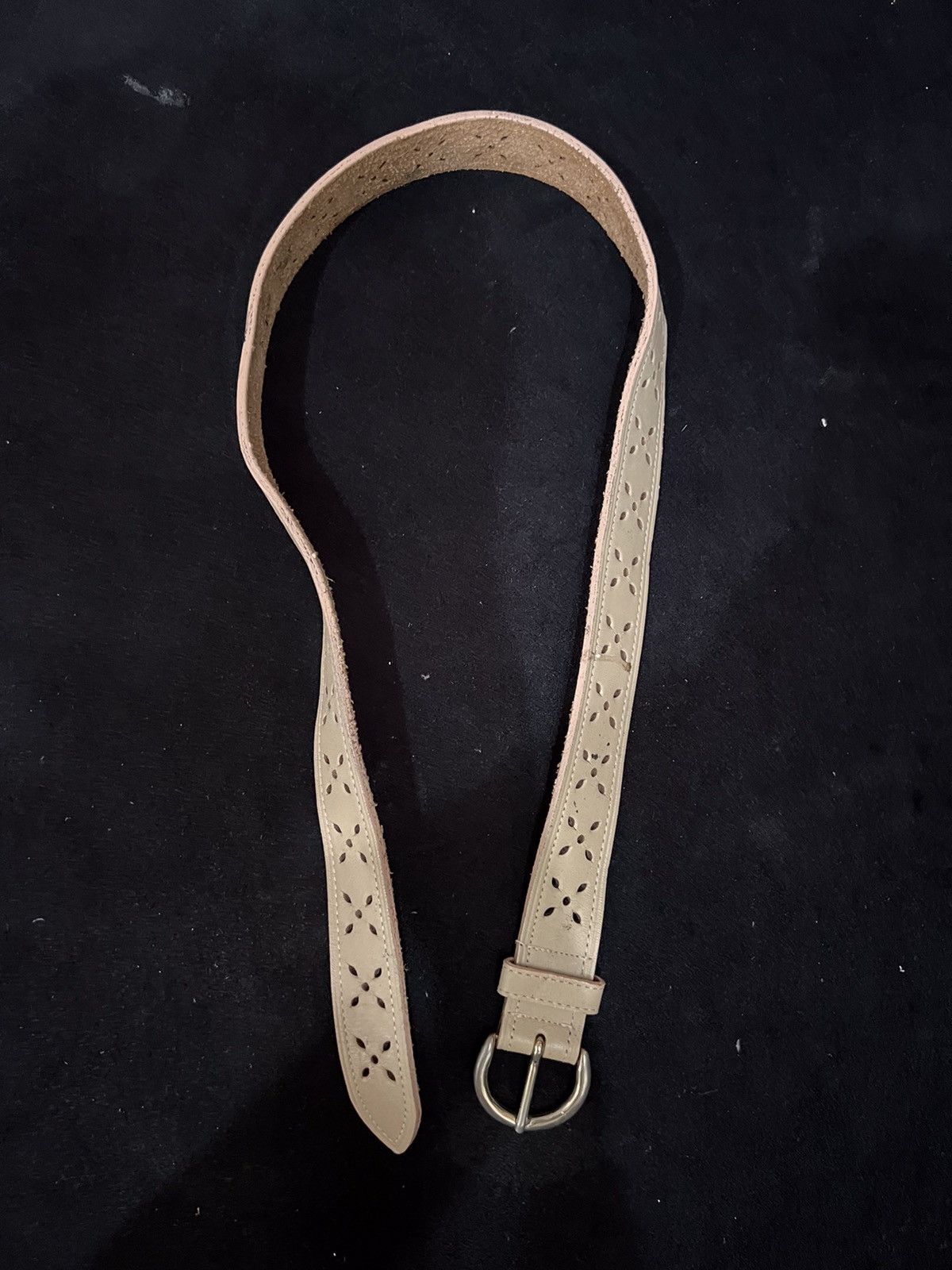 Other Ladies Buckle Belt Size ONE SIZE - 4 Thumbnail