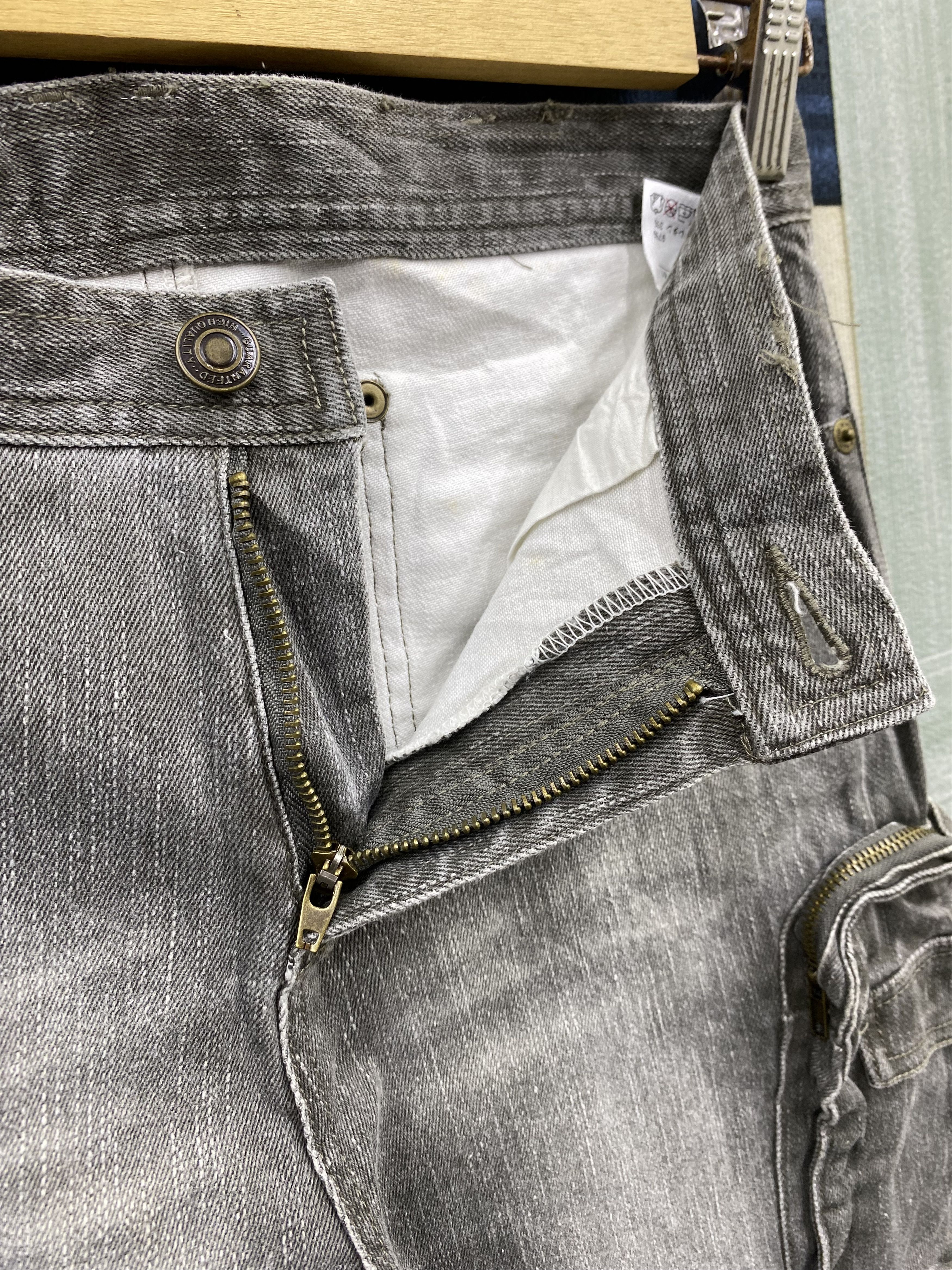 Japanese Brand Vintage Japanese Brand Multi Pocket Jean Size US 30 / EU 46 - 13 Thumbnail