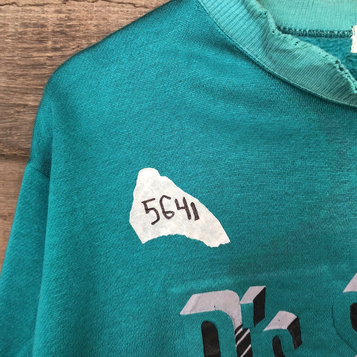 Japanese Brand × Vintage Ds Staff Green Vintage Sweatshirt #5641 Size US L / EU 52-54 / 3 - 7 Thumbnail