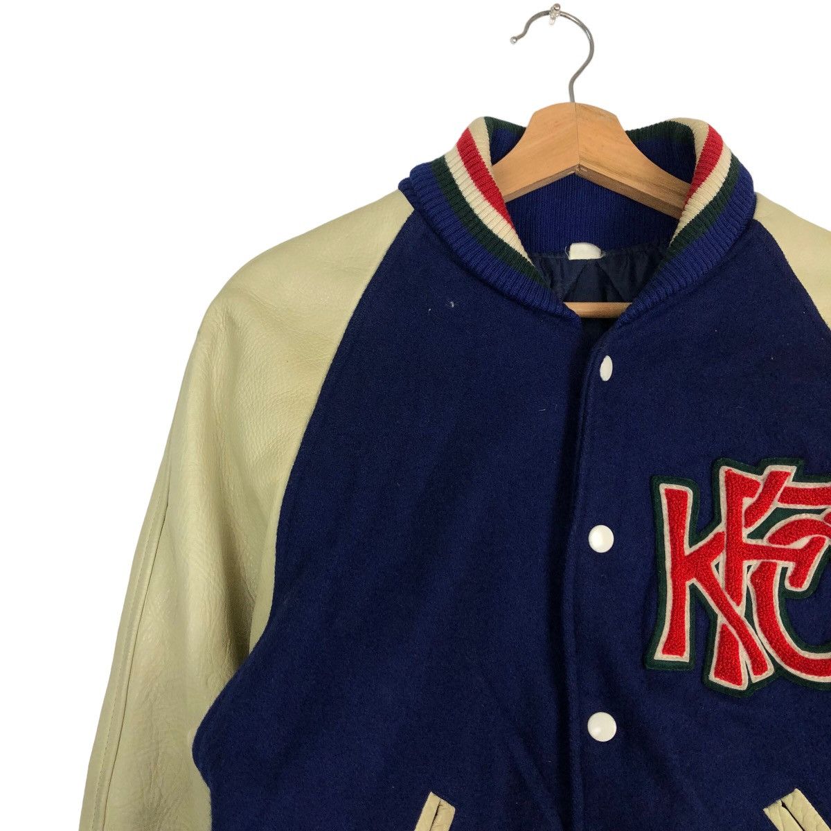 Japanese Brand VINTAGE 1991 SOCCER CLUB KITASATO VARSITY JACKET LEATHER Size US M / EU 48-50 / 2 - 6 Thumbnail