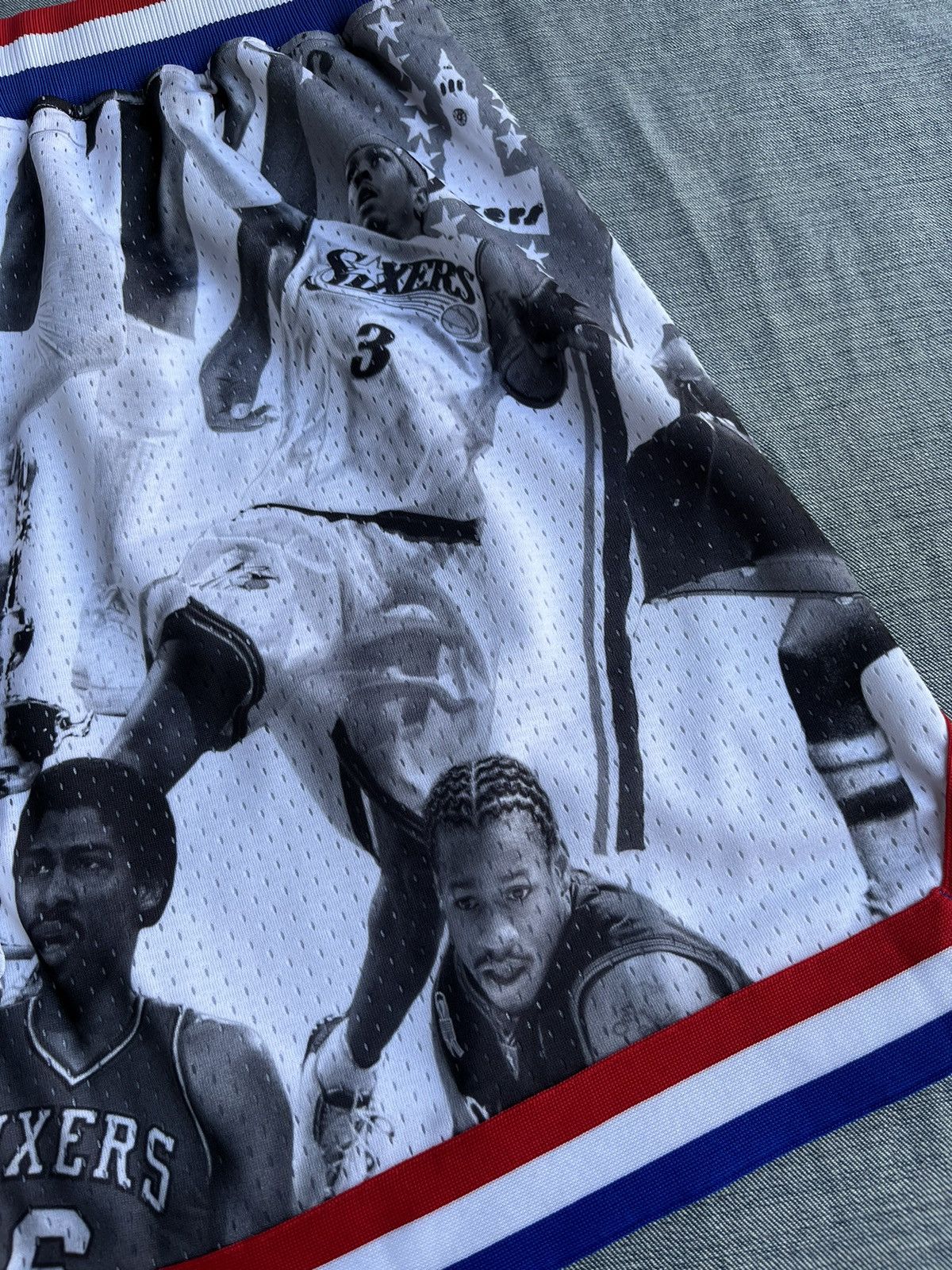 Mitchell & Ness Lapstone Mitchell Ness Icon Collage 76ers Shorts XL Limited Size US 34 / EU 50 - 9 Thumbnail