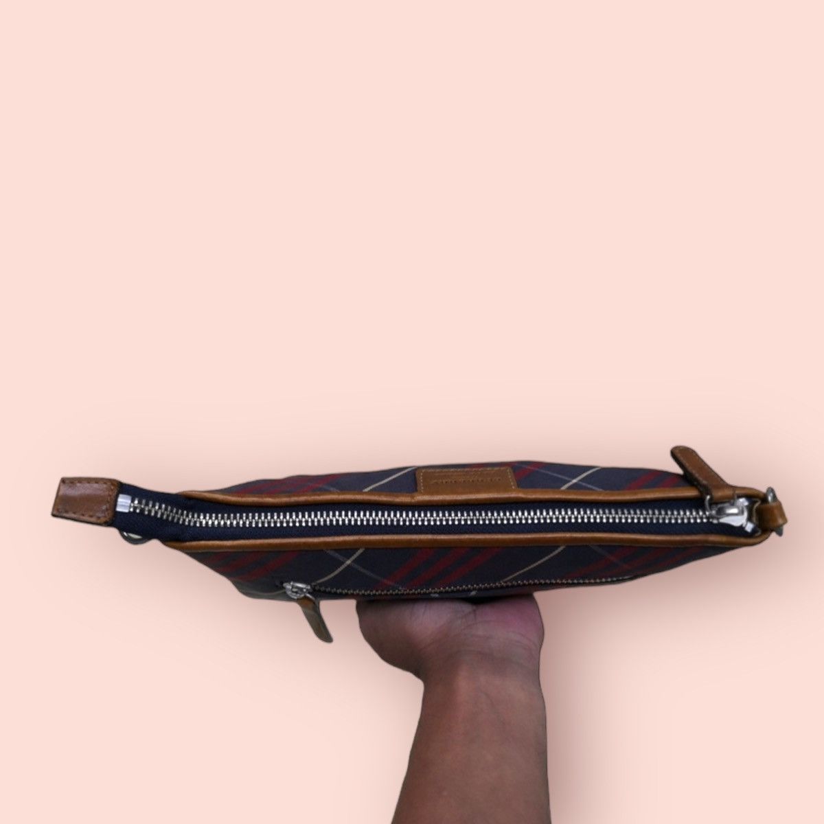 Burberry × Edition Japan × Vintage BURBERRY 2 WAY PURSE SLING /WRISTLET Size ONE SIZE - 7 Thumbnail