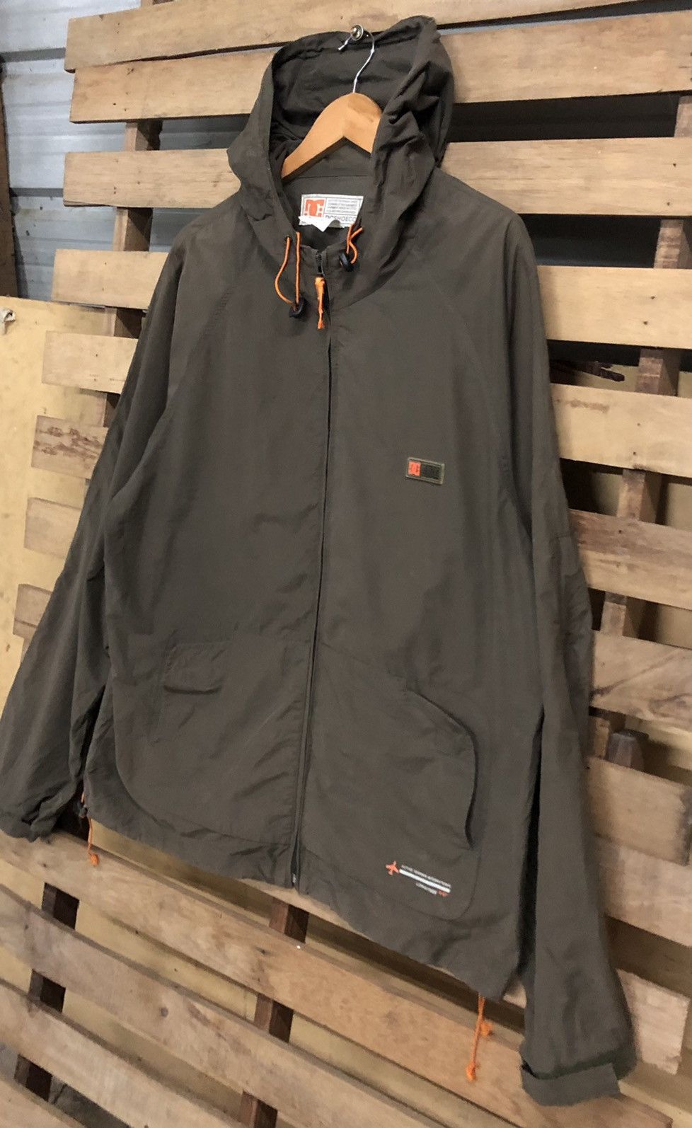 Japanese Brand Dcshoecousa active terrain international light jacket Size US L / EU 52-54 / 3 - 3 Thumbnail