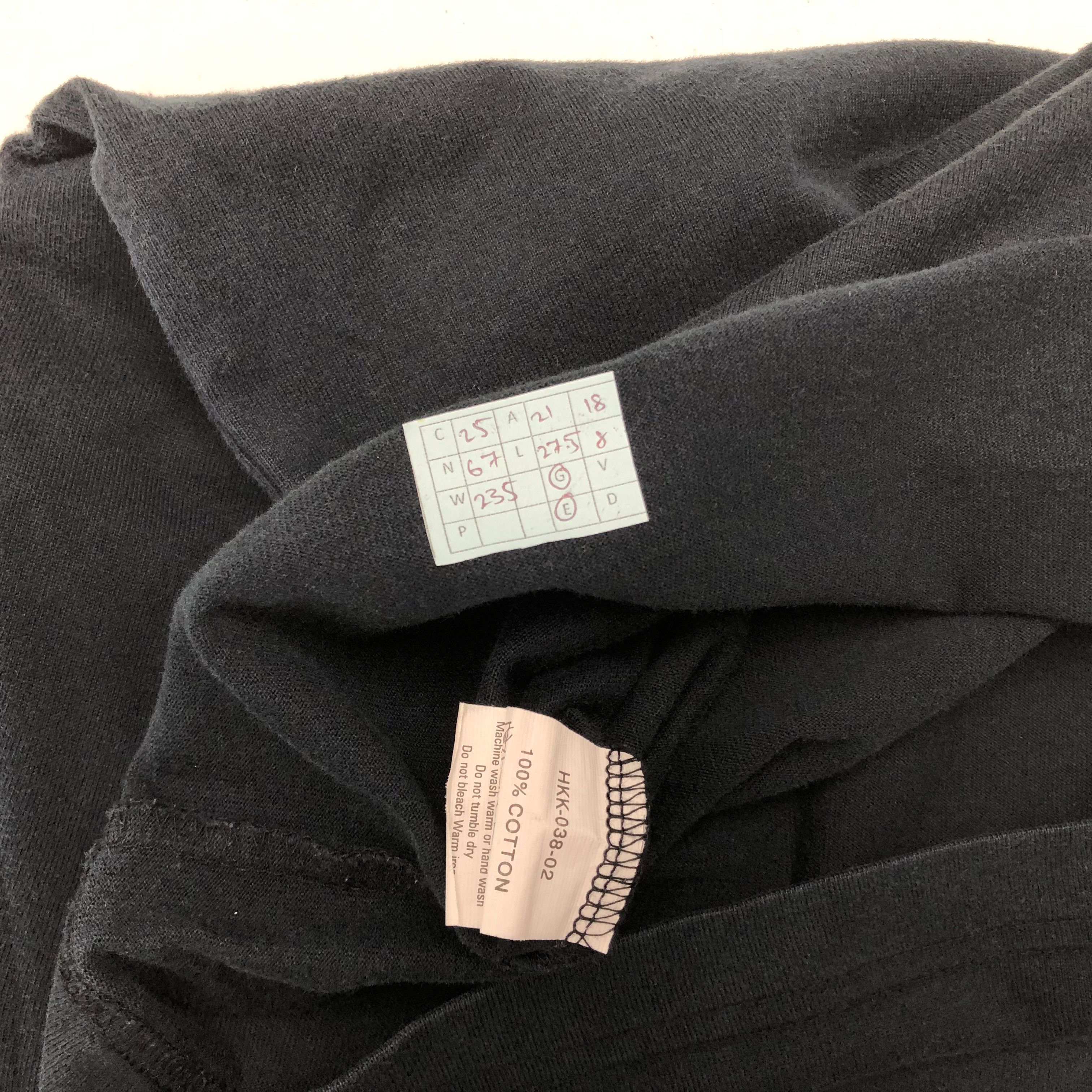Burberry × Vintage Burberry London Nova Check Shoulder Design Tshirt Size US L / EU 52-54 / 3 - 5 Thumbnail