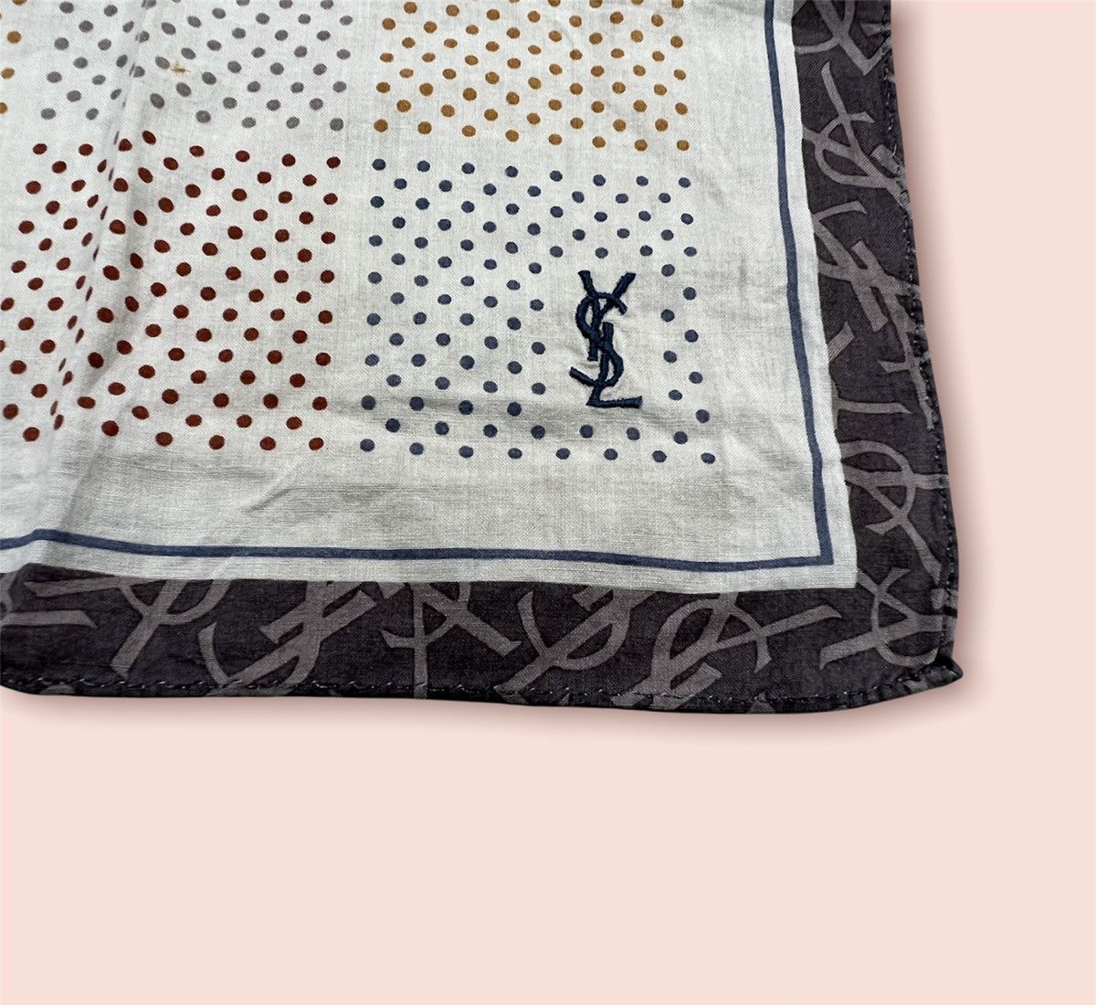Vintage × Yves Saint Laurent VTG YSL HANDKERCHIEF/POCKETSQUARE/BANDANA Size ONE SIZE - 2 Thumbnail
