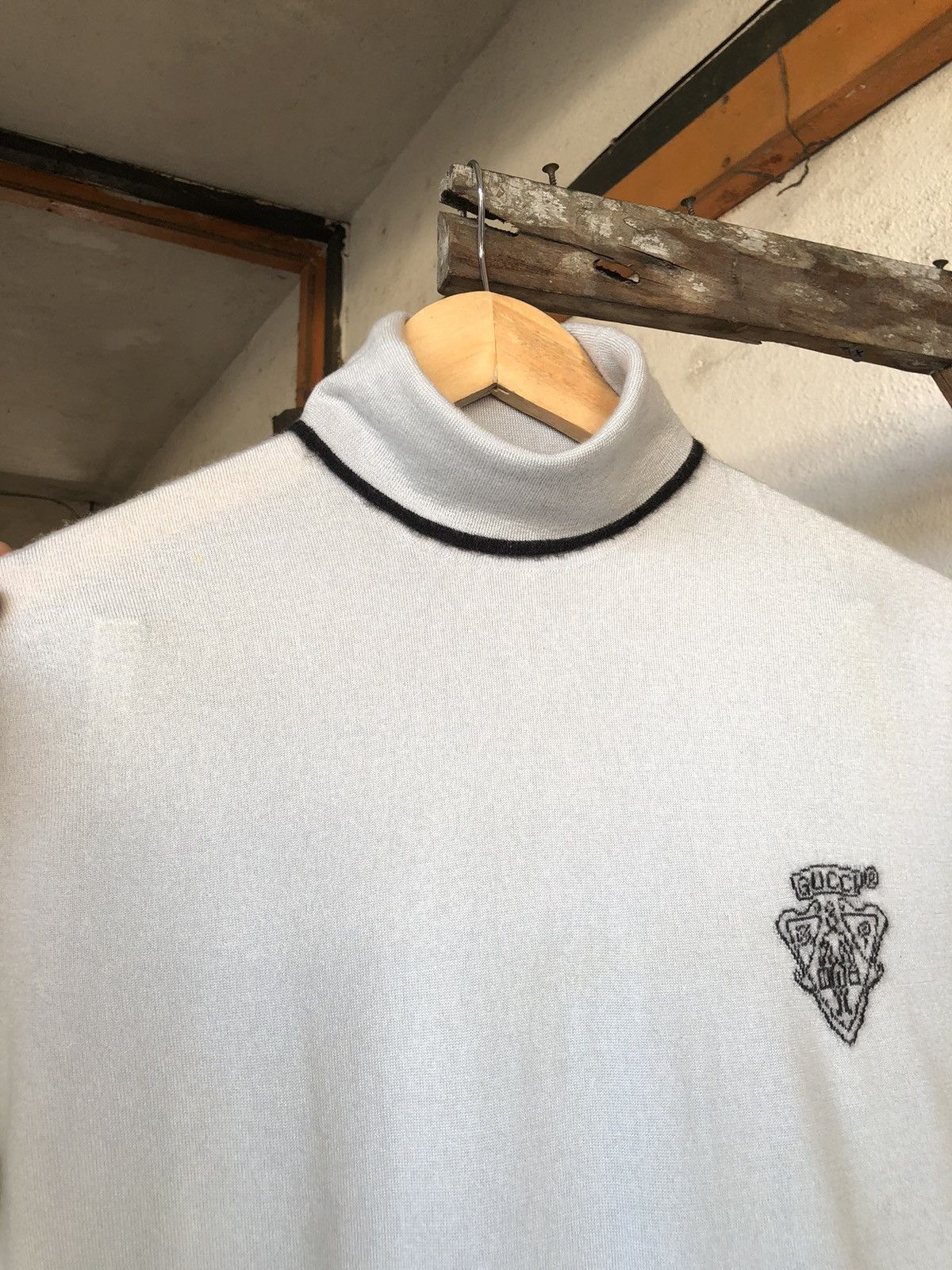 Gucci Vintage Gucci Baby Blue Small Logo Knit Turtle Neck Size XL / US 12-14 / IT 48-50 - 10 Thumbnail