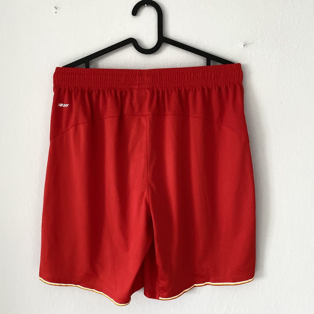 New Balance 2015 2016 Liverpool New Balance Home Soccer Shorts Jersey UK Size US 34 / EU 50 - 5 Thumbnail