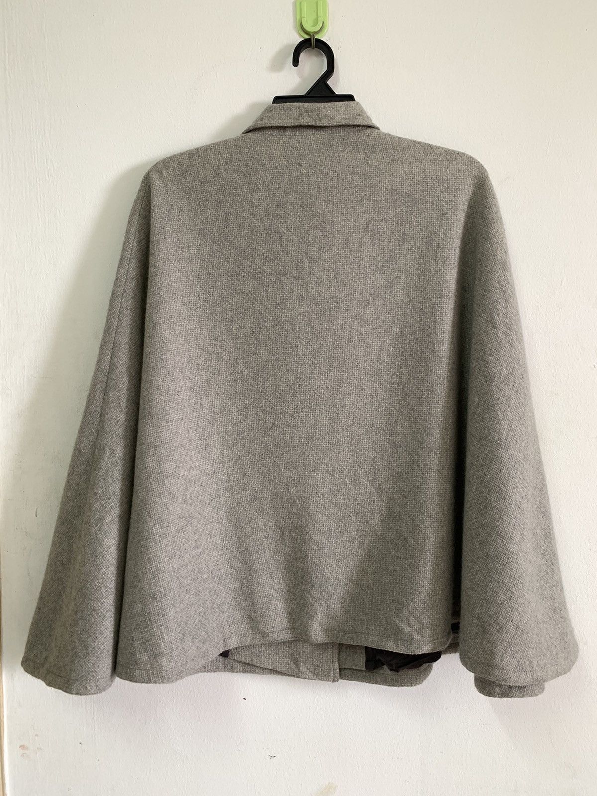 Japanese Brand Japanese Designer Cashmere Capes Cloak Size US M / EU 48-50 / 2 - 2 Thumbnail