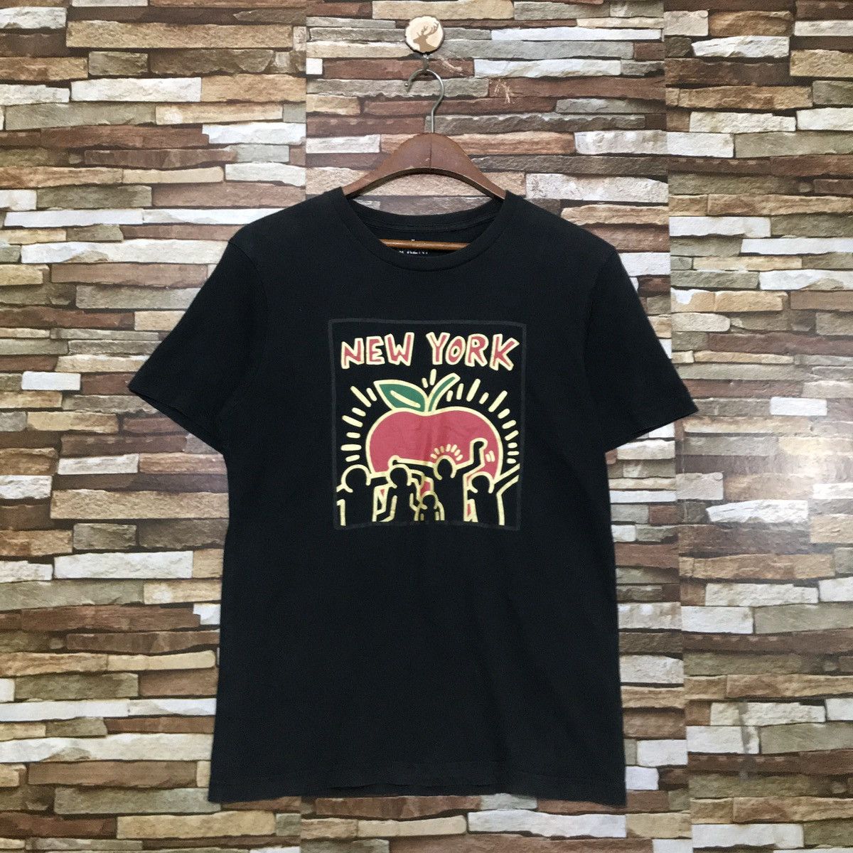 Keith Haring Vintage Keith Haring OG Art Work Graphic Tee Size US M / EU 48-50 / 2 - 1 Thumbnail