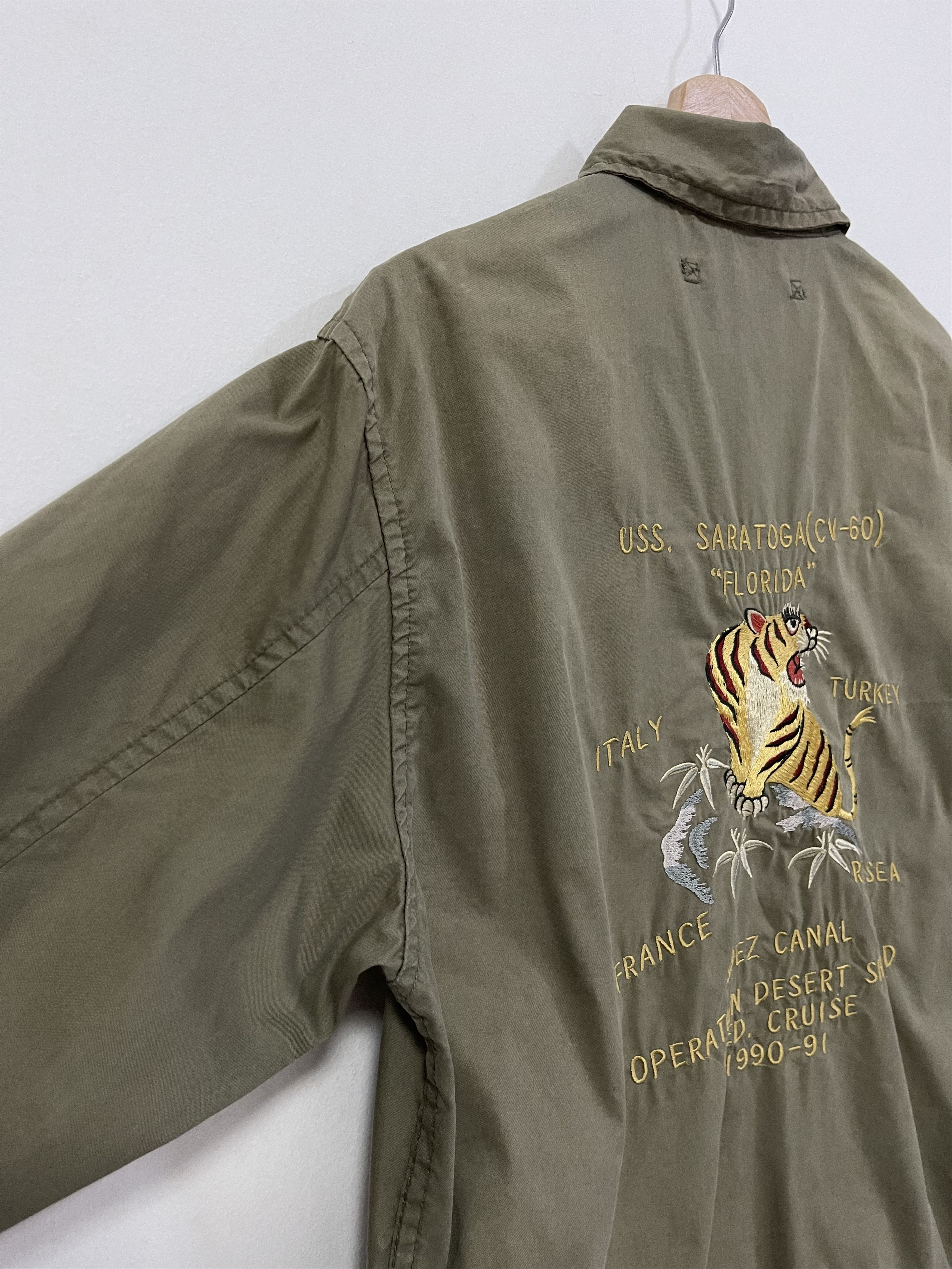Avirex Vintage Avirex Tiger Embroidery Military Sounevir Jacket Size US S / EU 44-46 / 1 - 8 Thumbnail