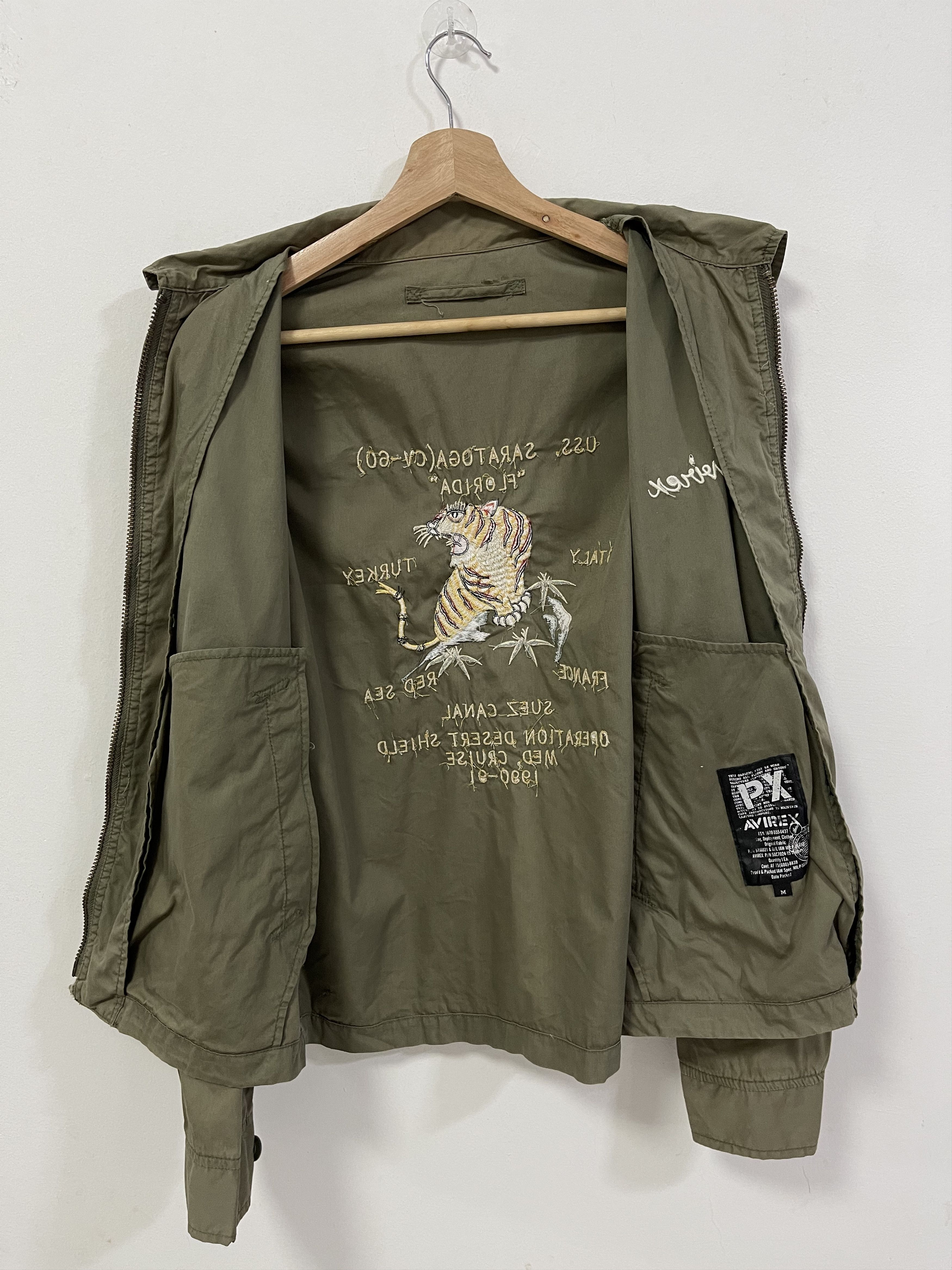 Avirex Vintage Avirex Tiger Embroidery Military Sounevir Jacket Size US S / EU 44-46 / 1 - 13 Thumbnail