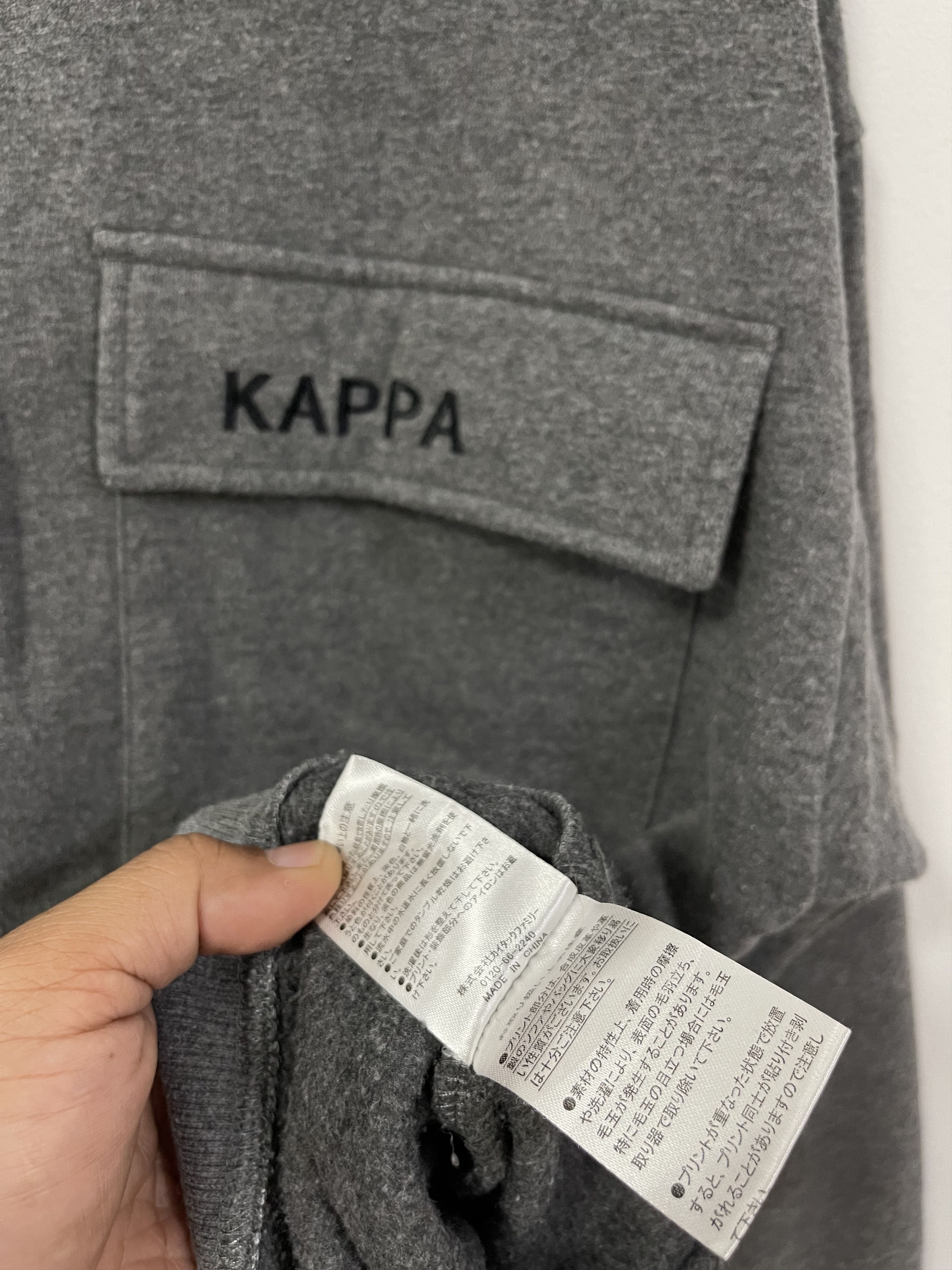 Kappa Vintage Kappa Embroidered Single Pocket Crewneck Sweatshirt Size US S / EU 44-46 / 1 - 12 Thumbnail