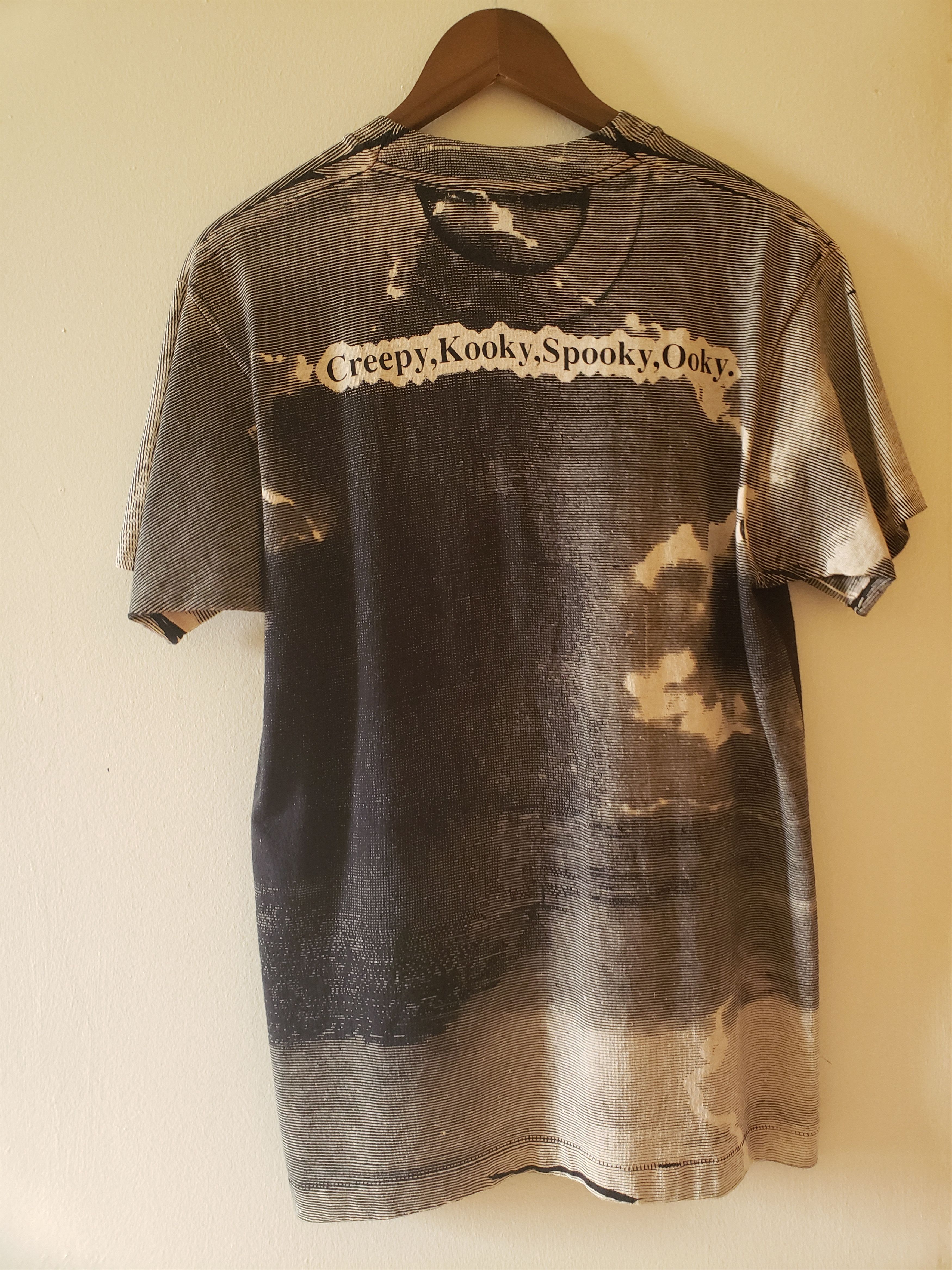 Vintage Vintage 1991 The Addams Family AOP Stanley Desantis Shirt Size US L / EU 52-54 / 3 - 2 Thumbnail