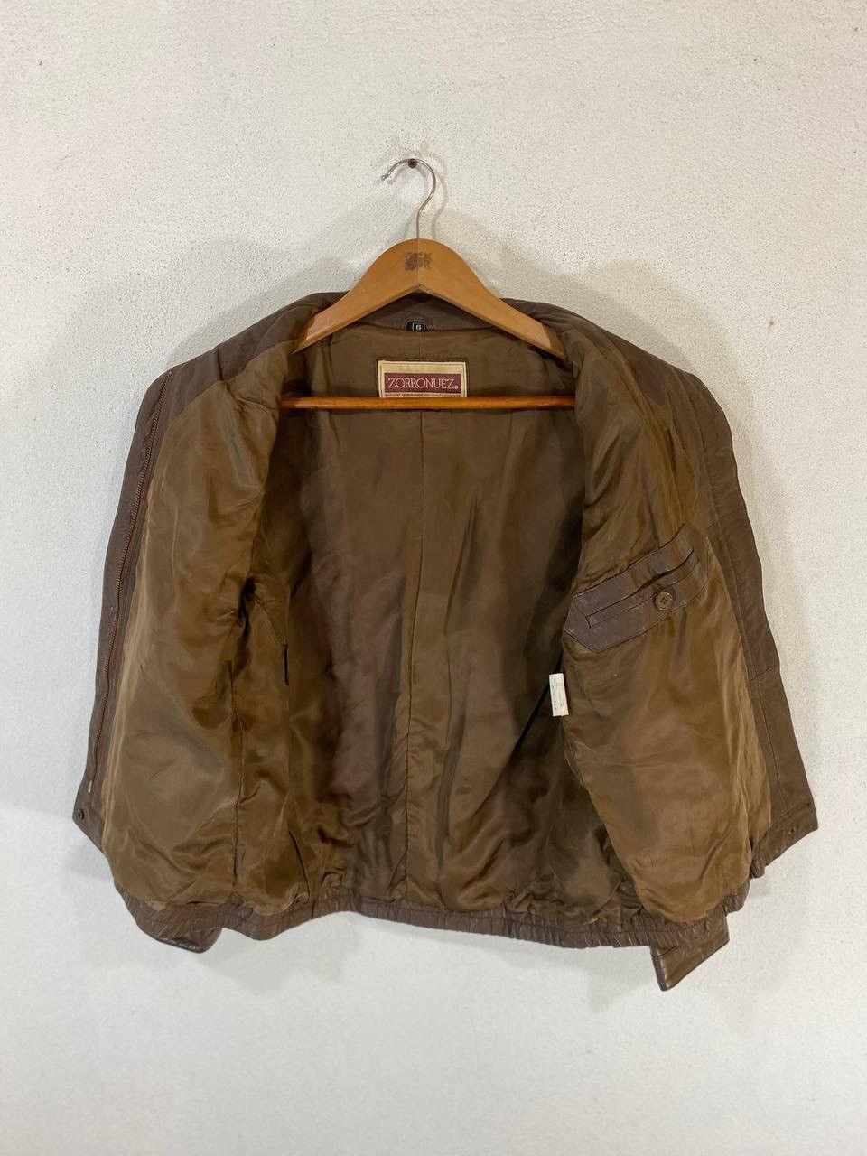 Japanese Brand Vintage Japanese Brands PVC Jacket Nice Design Size US S / EU 44-46 / 1 - 3 Thumbnail