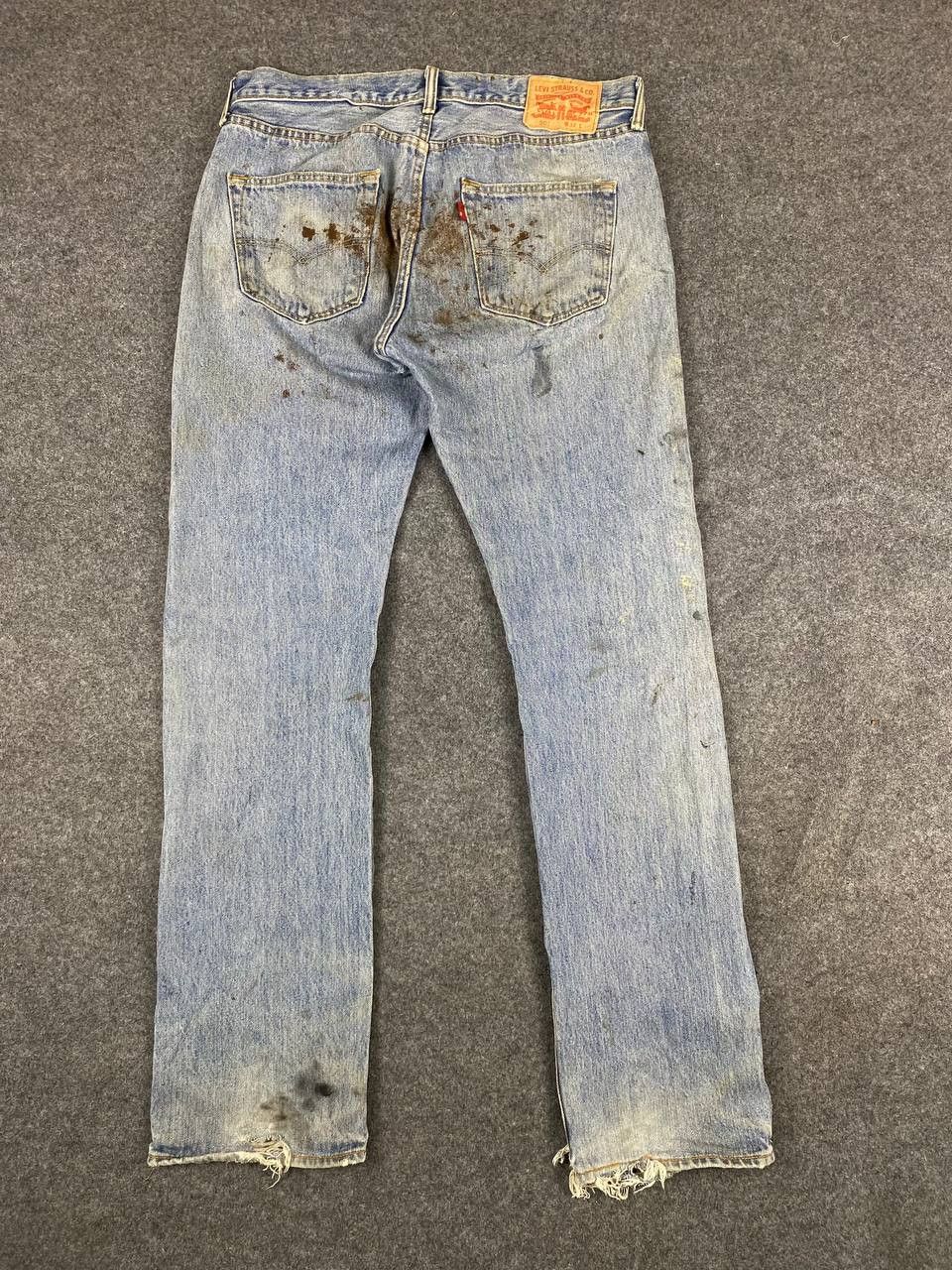 Levi's levis 501 distressed damaged denim with oil stain Size US 36 / EU 52 - 2 Thumbnail
