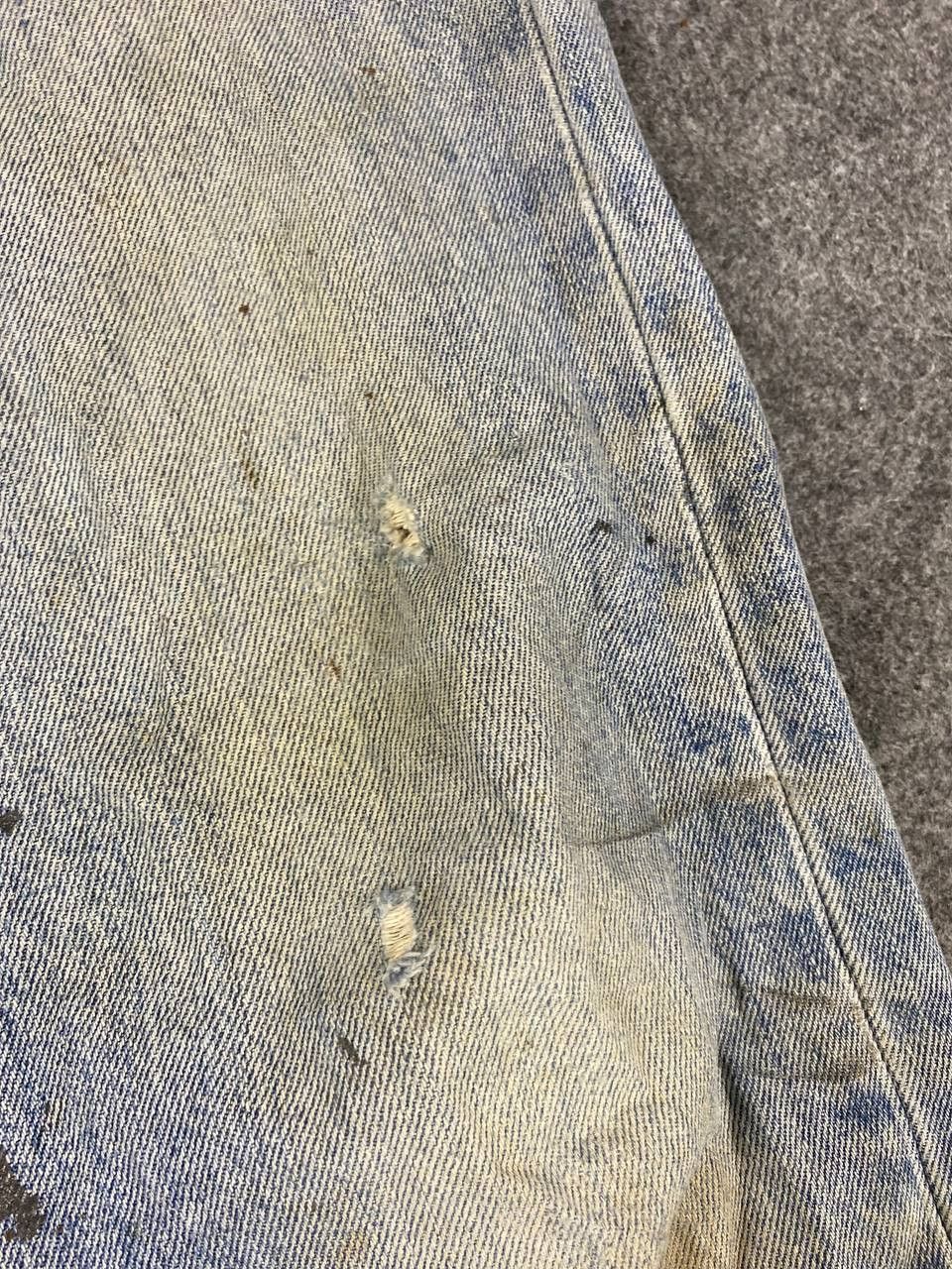 Levi's levis 501 distressed damaged denim with oil stain Size US 36 / EU 52 - 13 Thumbnail