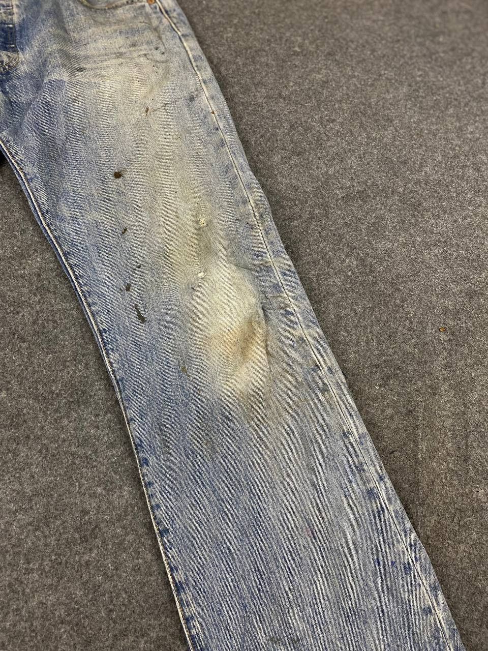 Levi's levis 501 distressed damaged denim with oil stain Size US 36 / EU 52 - 12 Thumbnail