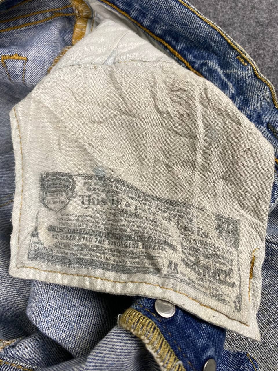 Levi's levis 501 distressed damaged denim with oil stain Size US 36 / EU 52 - 18 Thumbnail