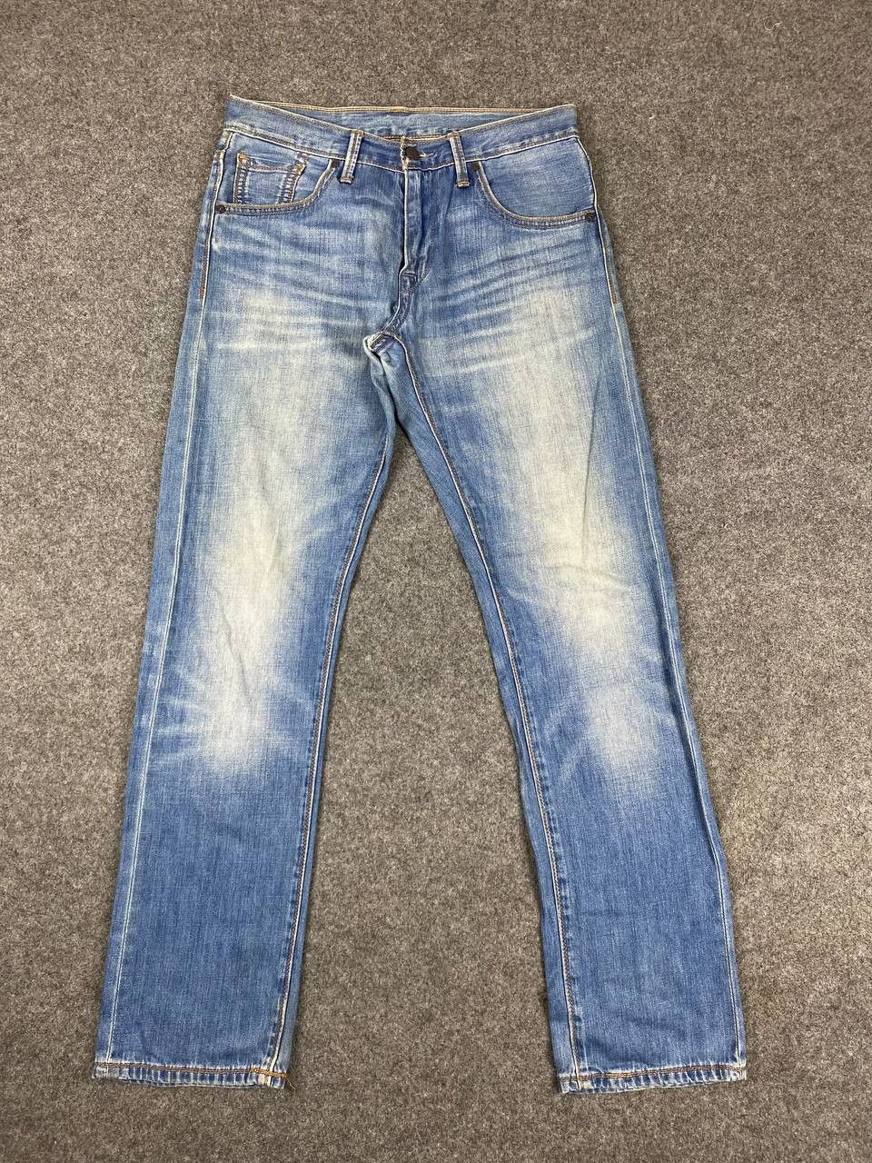Levi's levis 504 uneven faded distressed denim Size US 32 / EU 48 - 2 Thumbnail