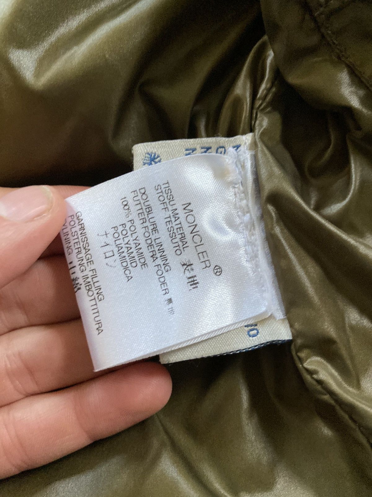 Moncler Moncler cameroun jacket Size US M / EU 48-50 / 2 - 5 Thumbnail