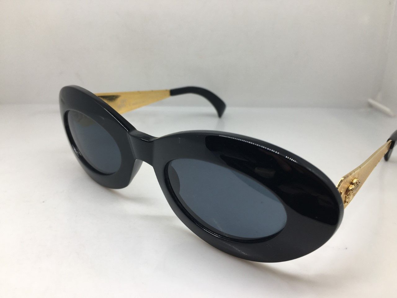Versace MOD GIANNI VERSACE MEDUSA HEAD ITALIA JACKIE O SUNGLASSES Size ONE SIZE - 2 Thumbnail