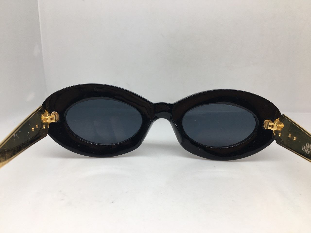 Versace MOD GIANNI VERSACE MEDUSA HEAD ITALIA JACKIE O SUNGLASSES Size ONE SIZE - 8 Thumbnail