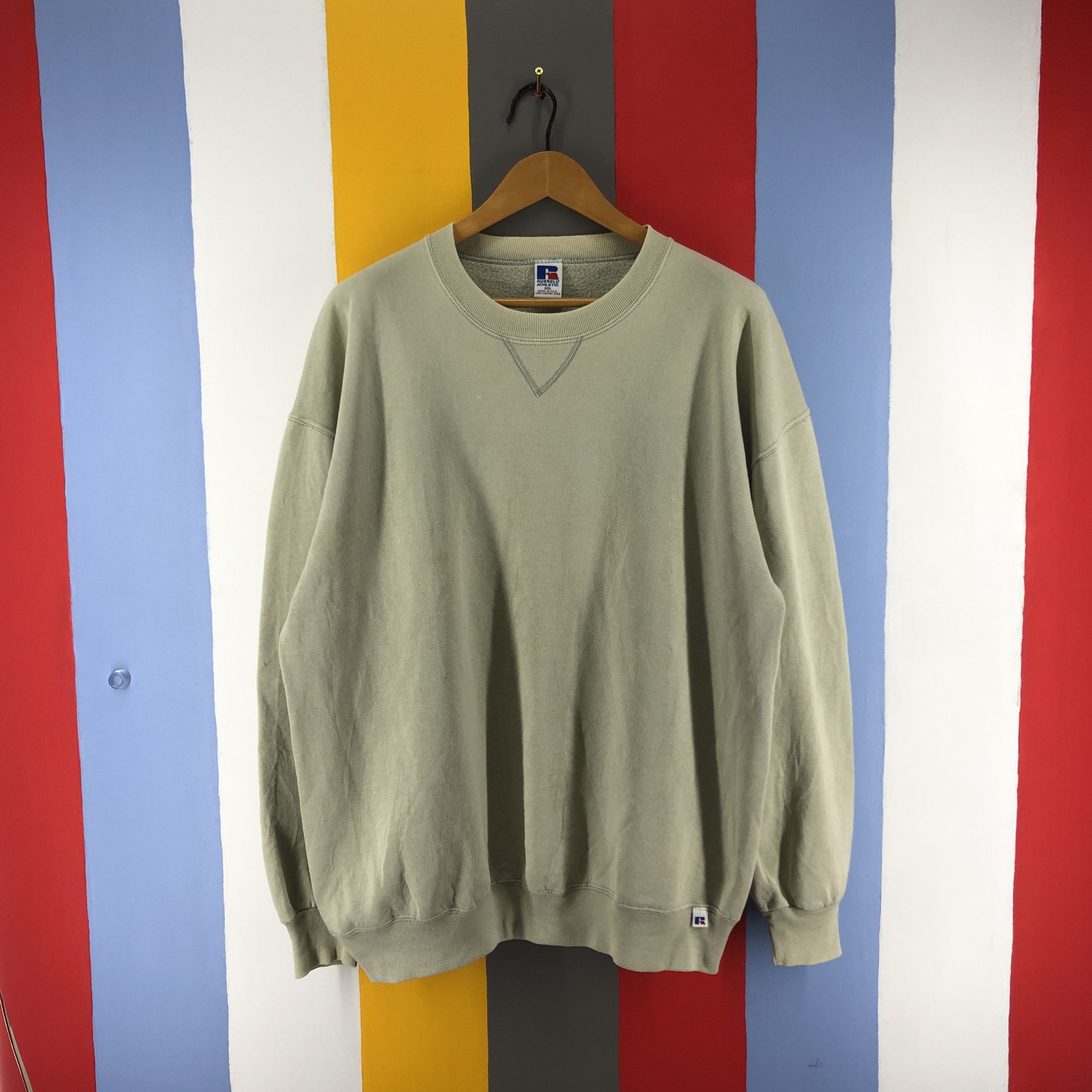 Russell Athletic 90s Vintage RUSSELL ATHLETIC Crew Neck Sweatshirt #0782/R Size US XL / EU 56 / 4 - 1 Thumbnail