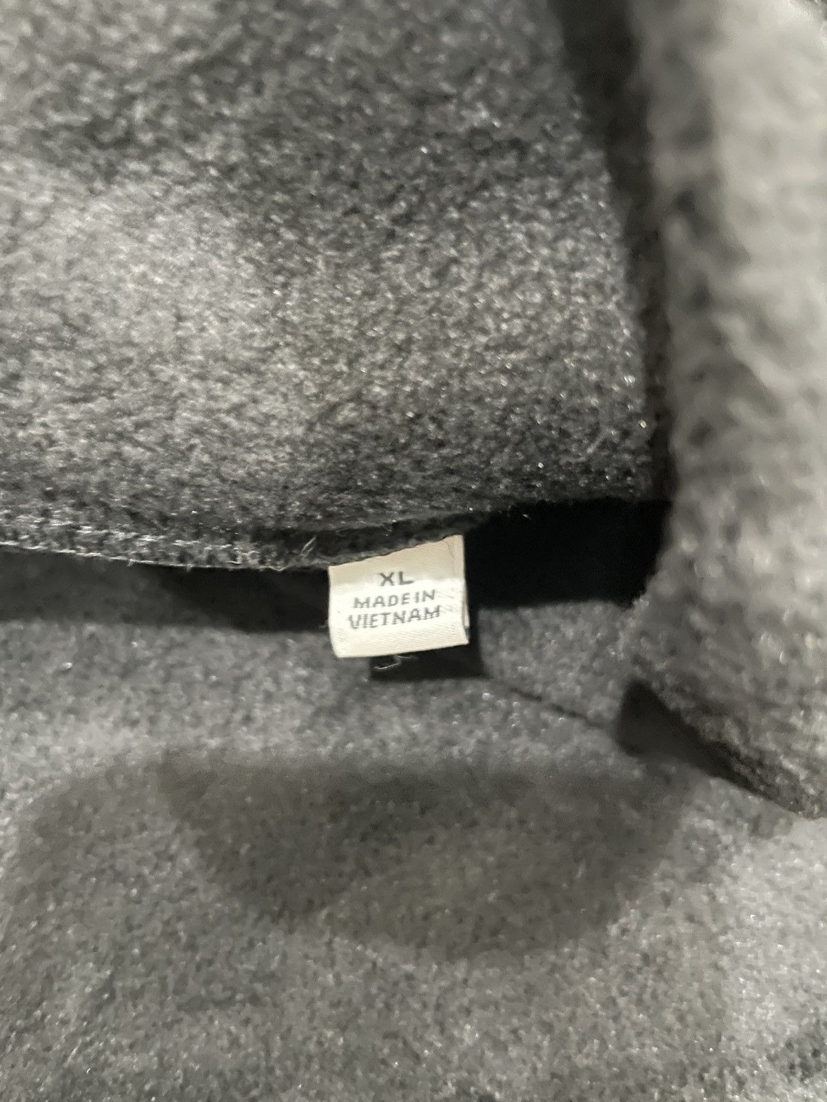 Uniqlo × White Mountaineering Archival Uniqlo X White Mountaineering poncho fleece jacket Size US XL / EU 56 / 4 - 5 Thumbnail
