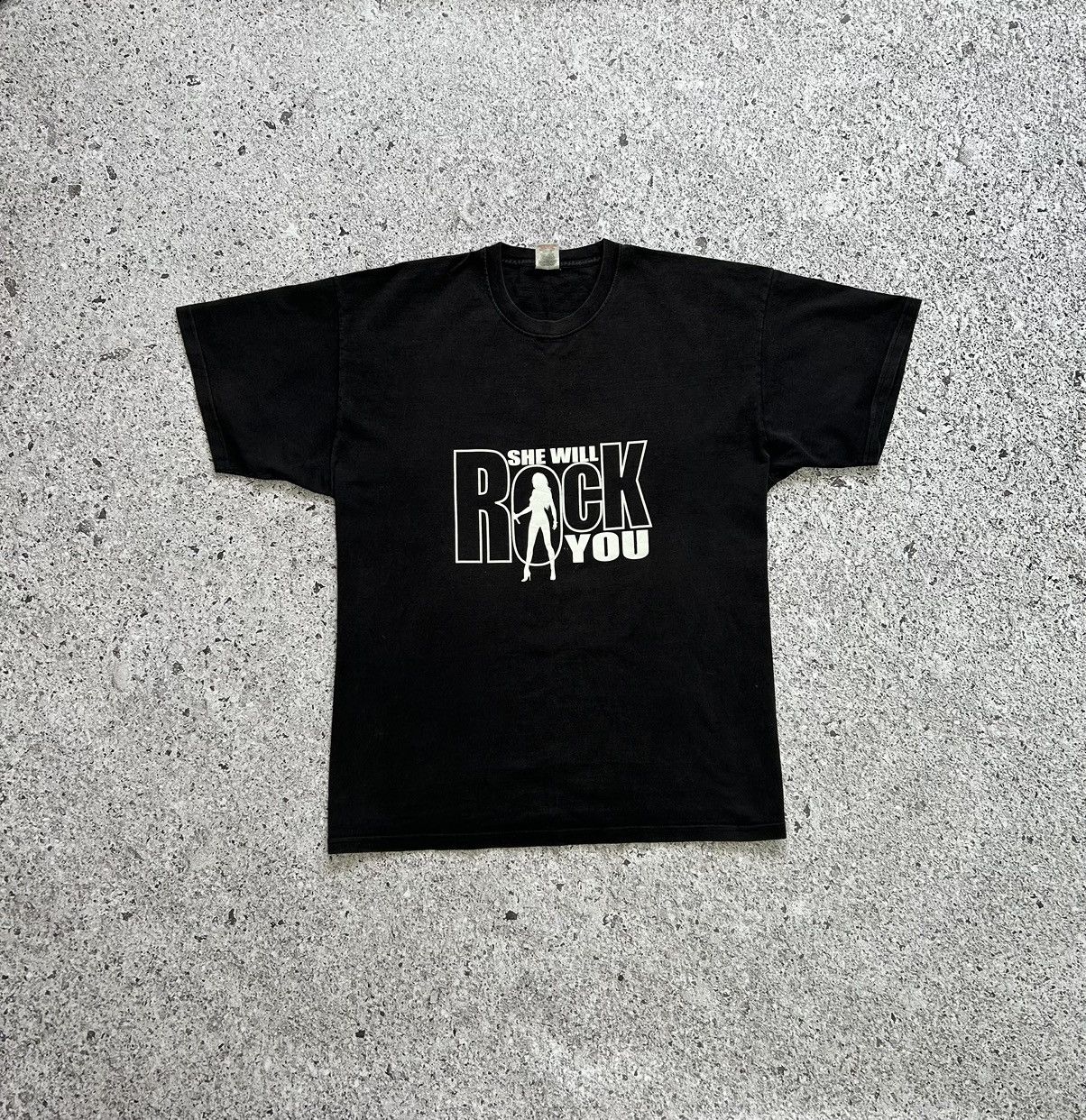 Vintage Vintage Road Crew She Will Rock You Sex Rock T-Shirt Y2K Size US L / EU 52-54 / 3 - 1 Thumbnail