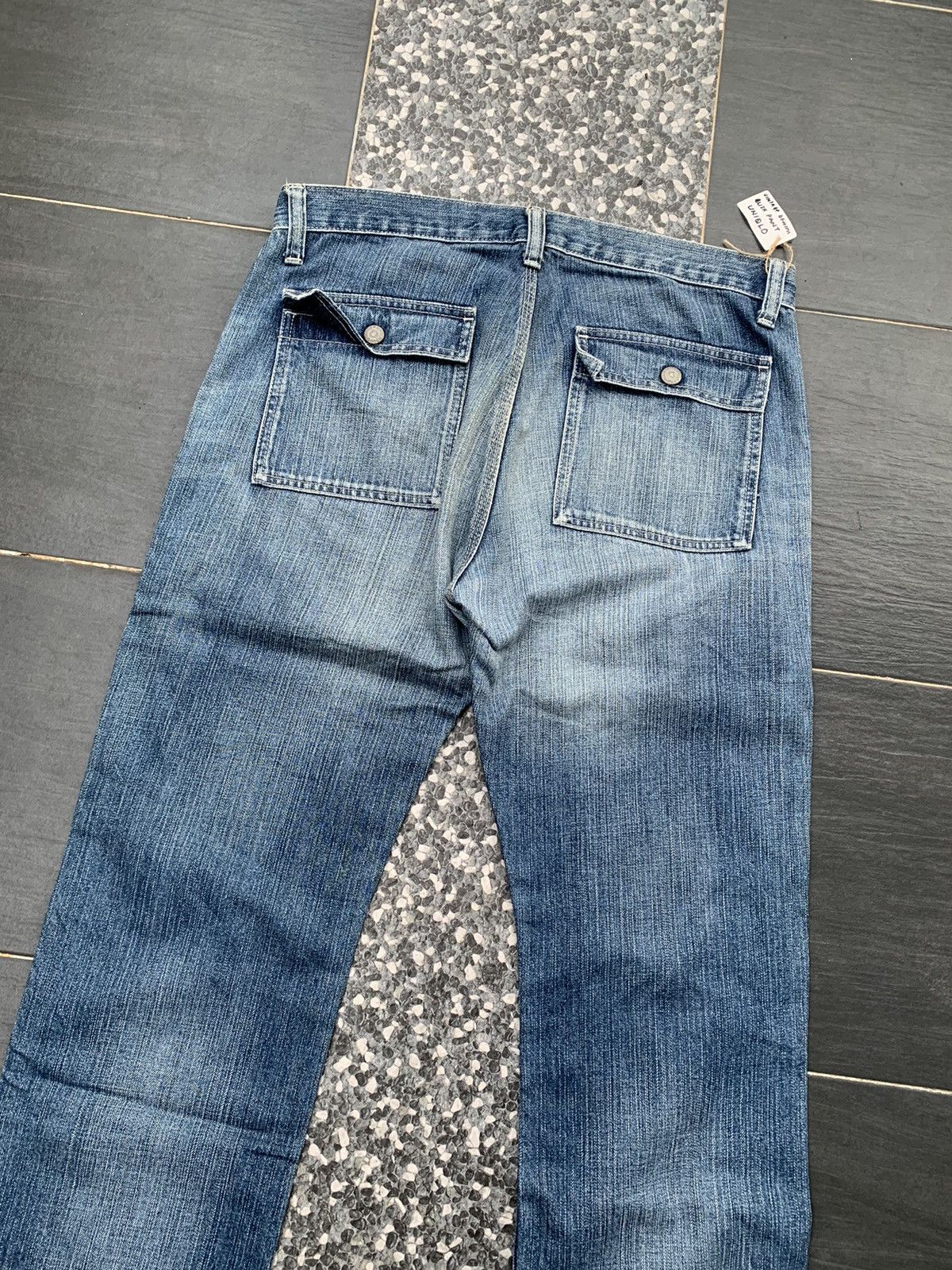 Uniqlo Uniqlo Faded Wash Denim Size US 35 - 7 Thumbnail