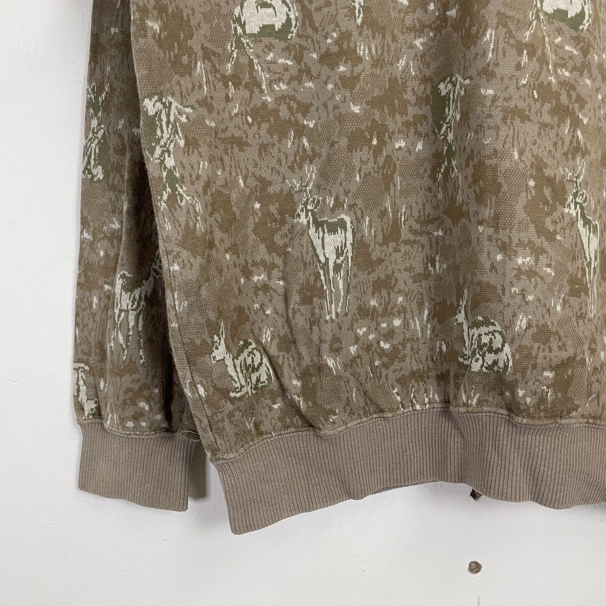 Vintage Vintage Crocodile Fullprint Crewneck Sweatshirt Size US L / EU 52-54 / 3 - 3 Thumbnail