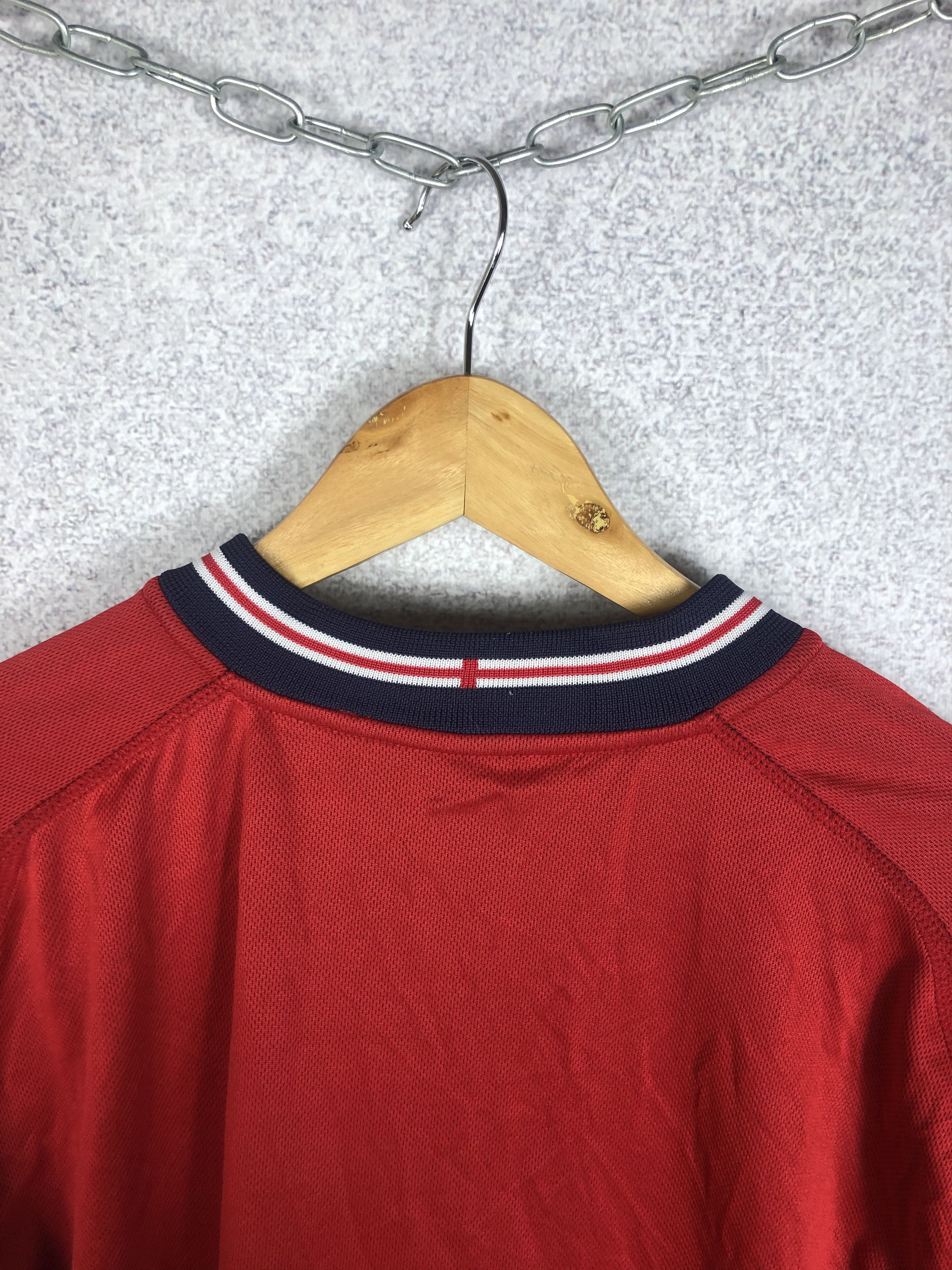 Umbro Vintage Umbro England 2002 2004 Away Soccer Jersey shirt Size US XL / EU 56 / 4 - 4 Thumbnail